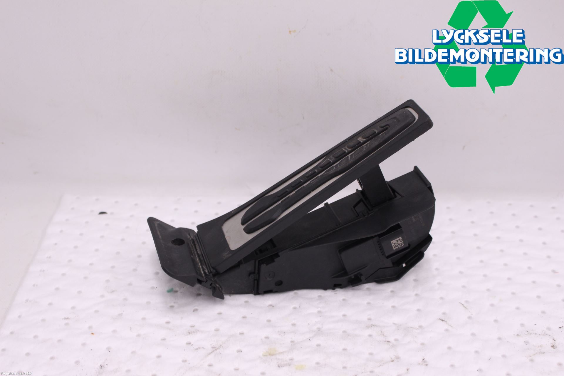 BMW 5 G30/G31/F90 17-23 Gaspedal