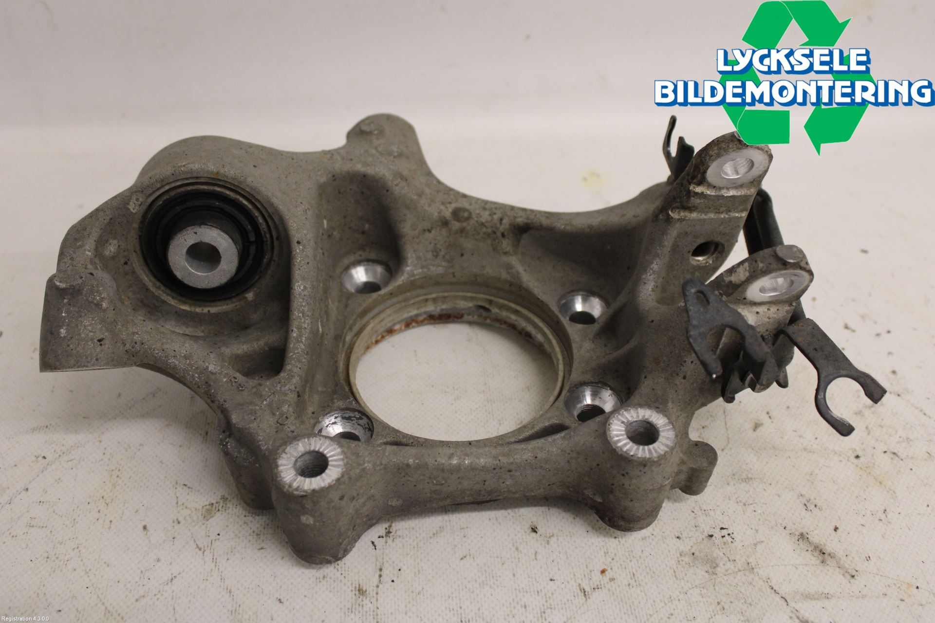 Audi A6 F2/C8 19- Hjullagerhus Bak Vä