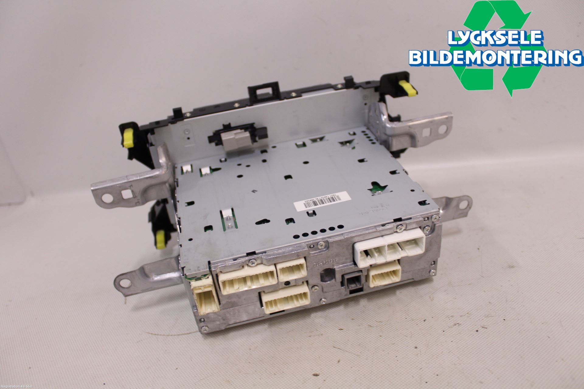 Toyota YARIS XP130 12-14 Gps Navigator