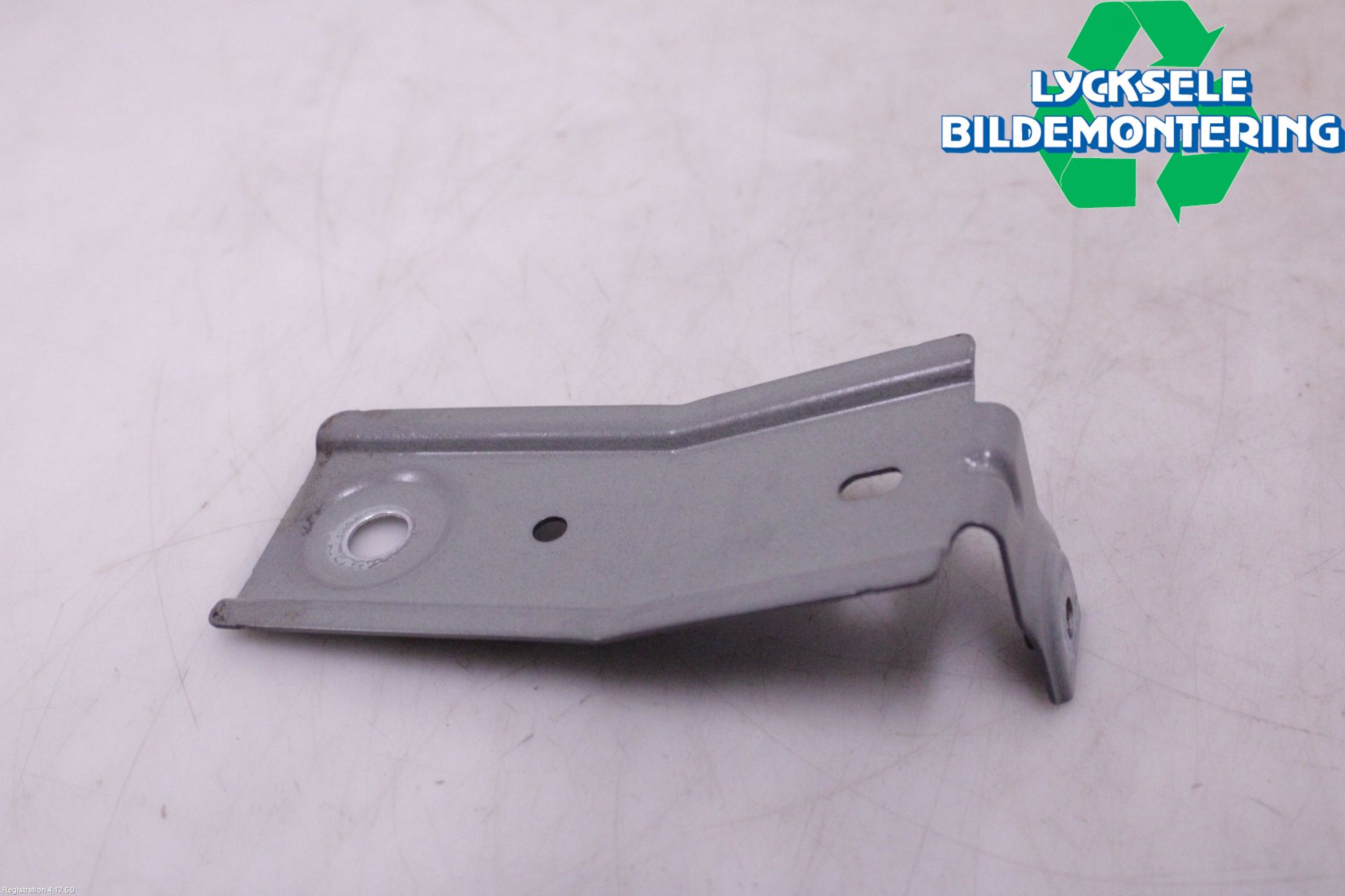 Cupra FORMENTOR 21- Skärmfäste Fram Vä