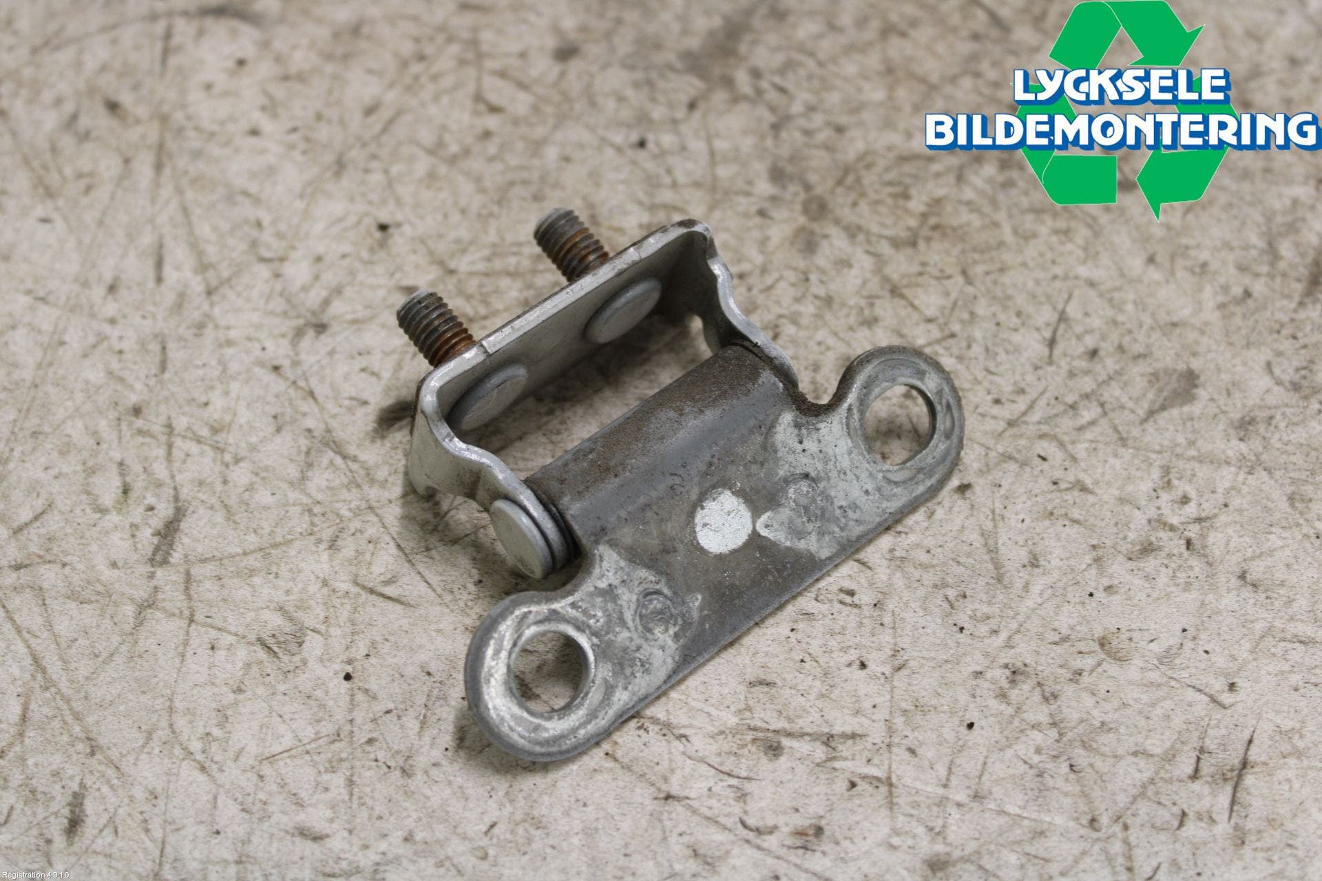 Toyota RAV4 13-18 Bakluckegångjärn Hö