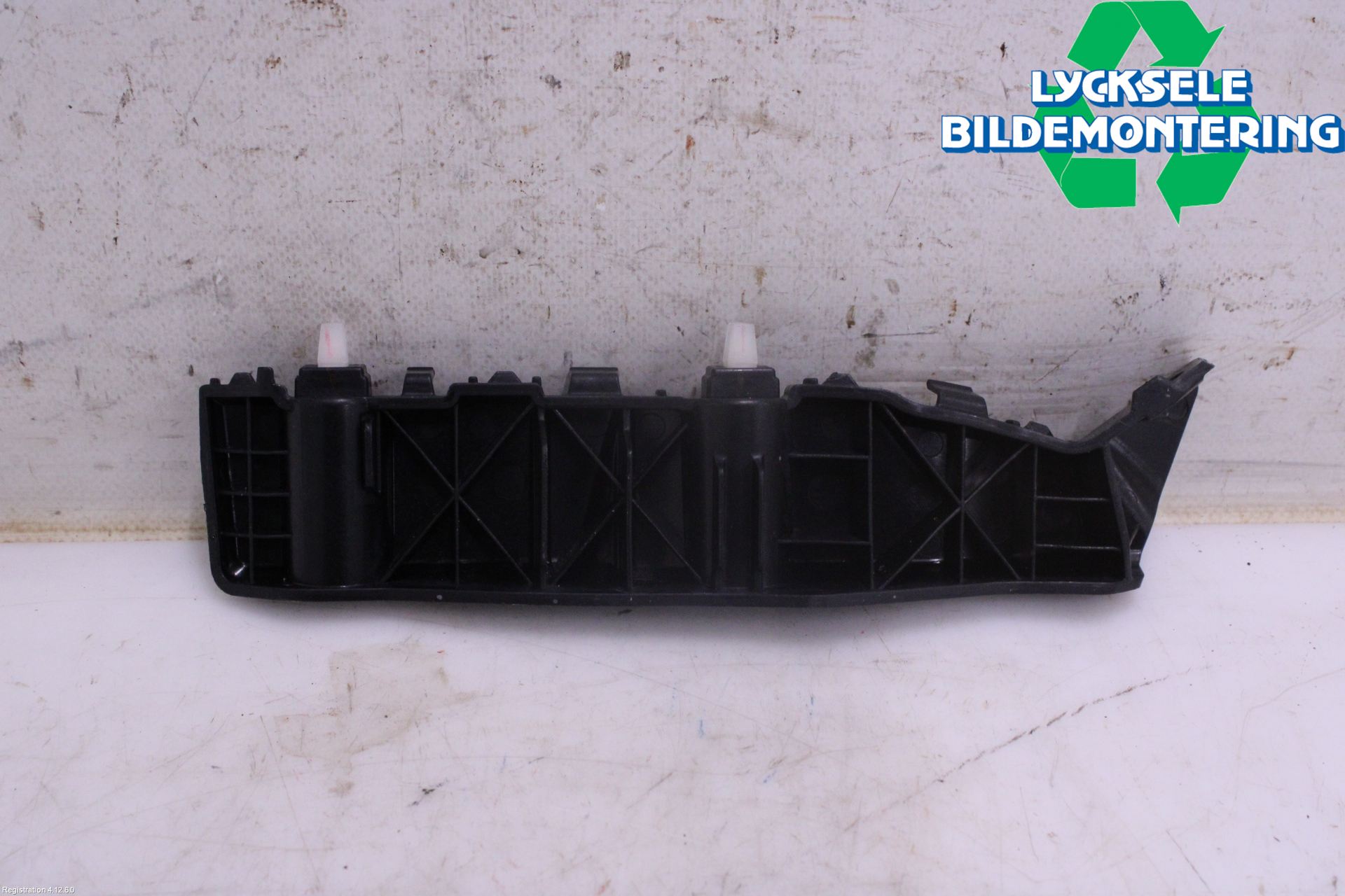 Kia EV9 24- Stötfångarfäste Fram Hö