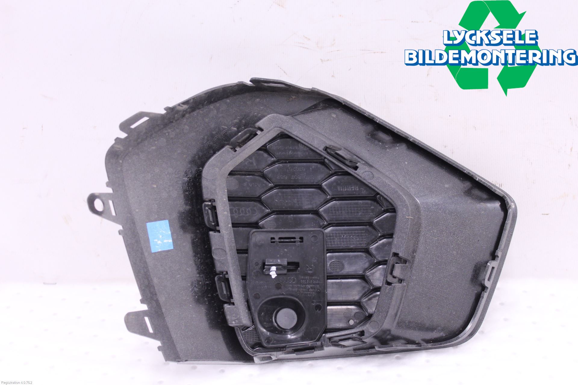 Audi A3/S3 8Y 21- Grilldel Höger