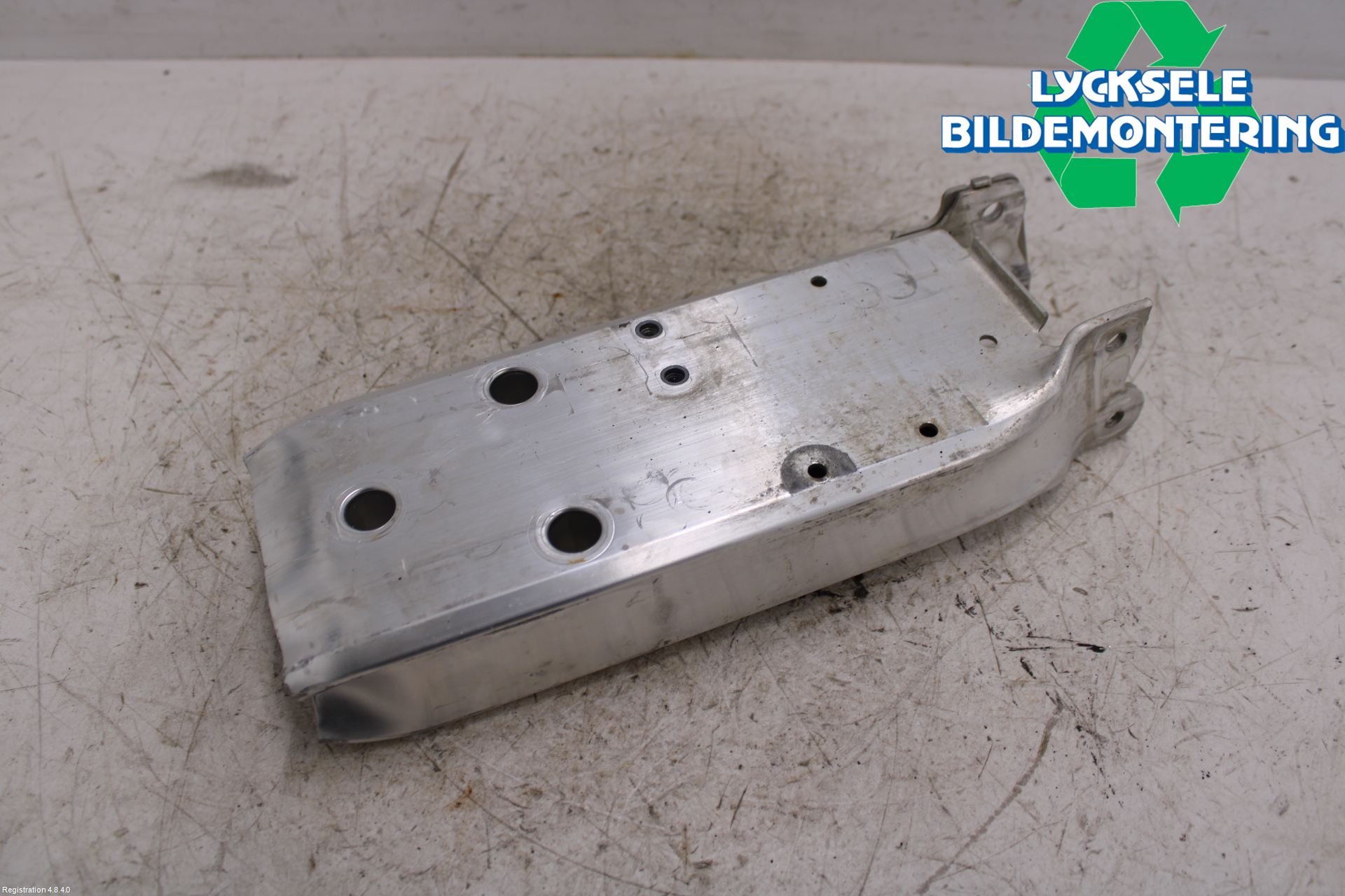 BMW 3 F30/F31/F80 12-19 Stötfångarbärjärn Fram