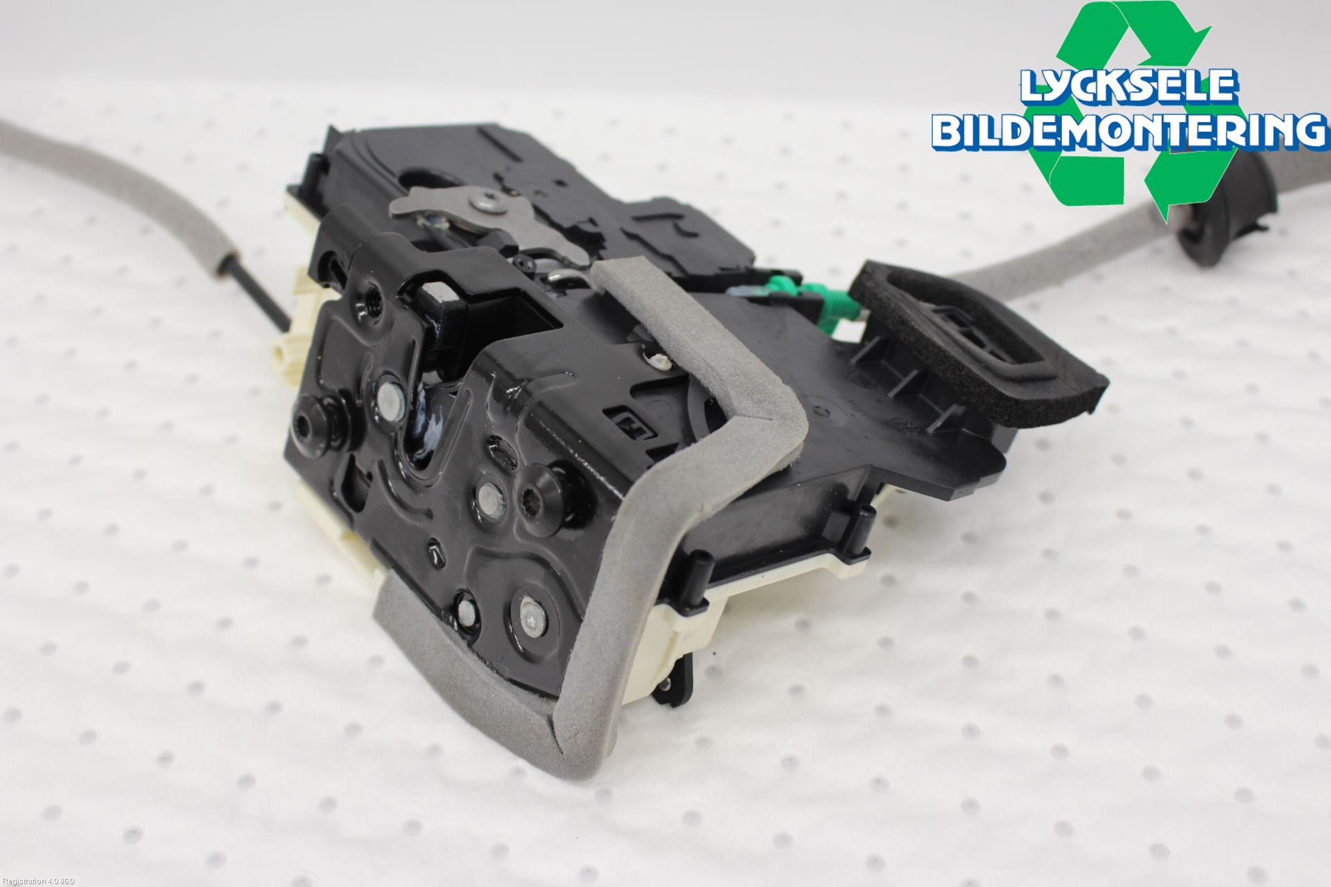 Audi A6 F2/C8 19- Låskista-Dörrlås