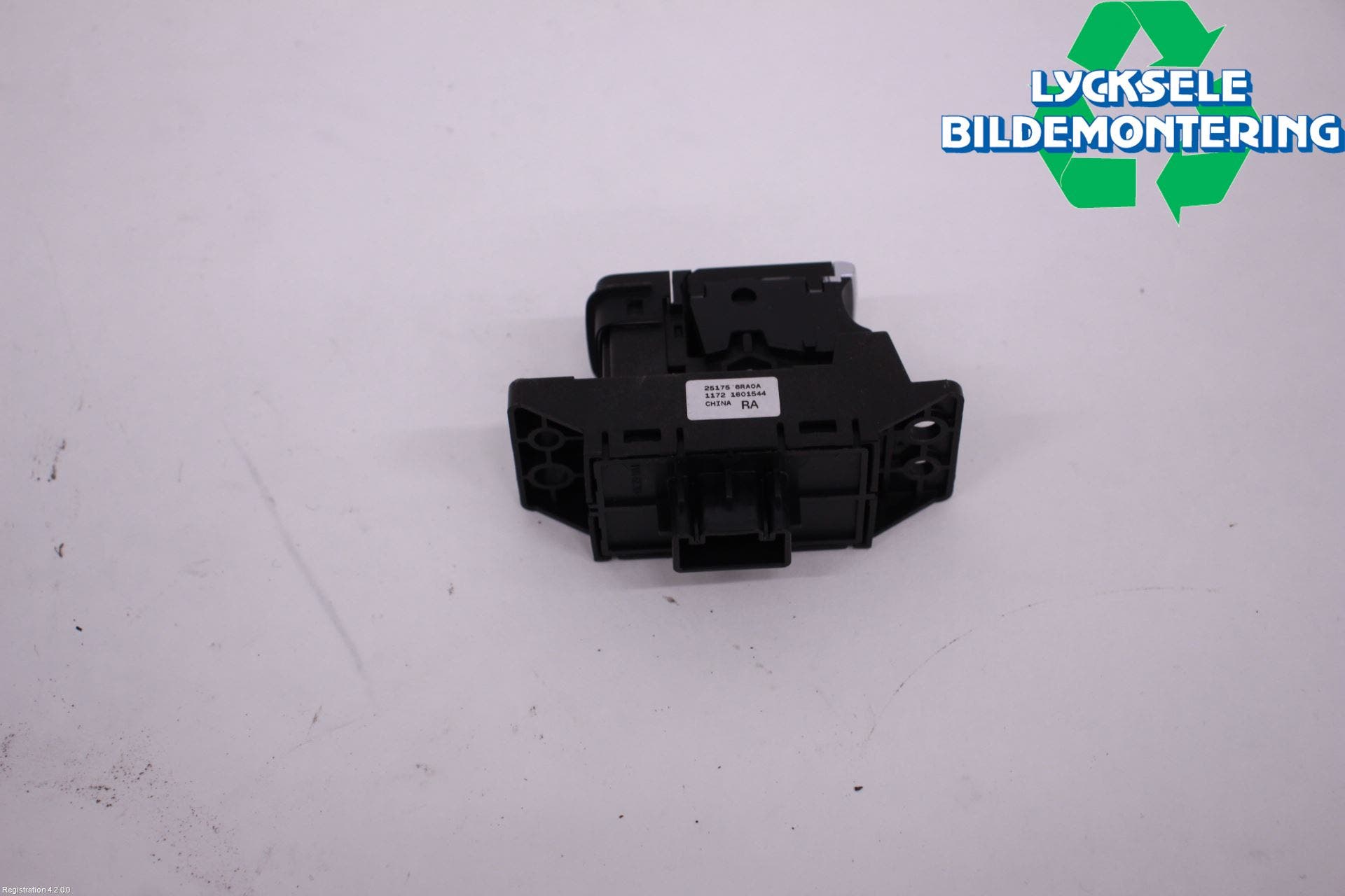 Nissan X-TRAIL T33 22- Strömställare Parkeringsbroms