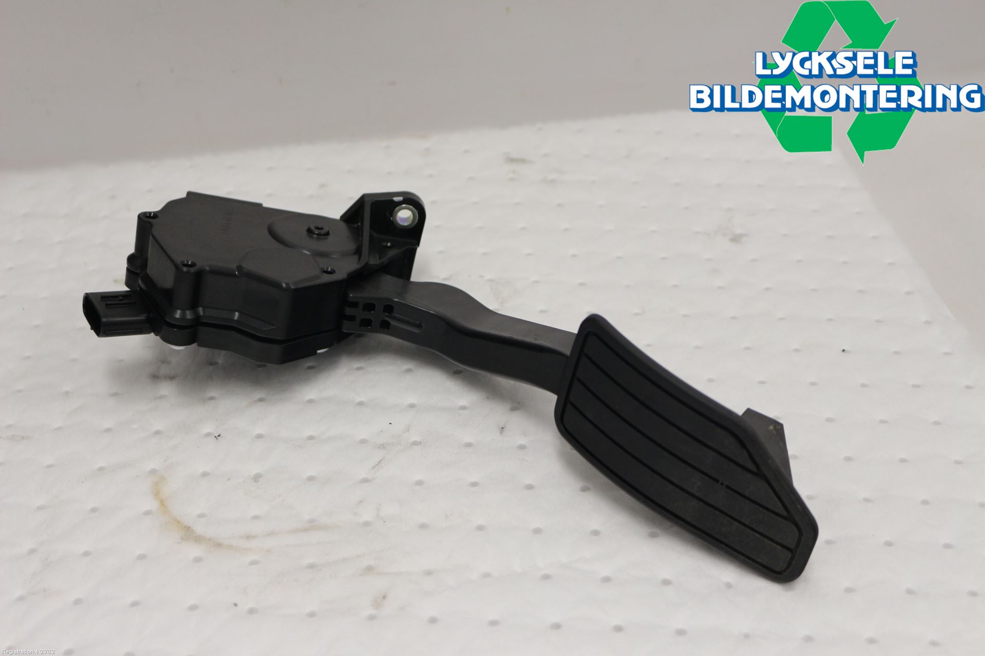 Subaru OUTBACK 15-20 Gaspedal