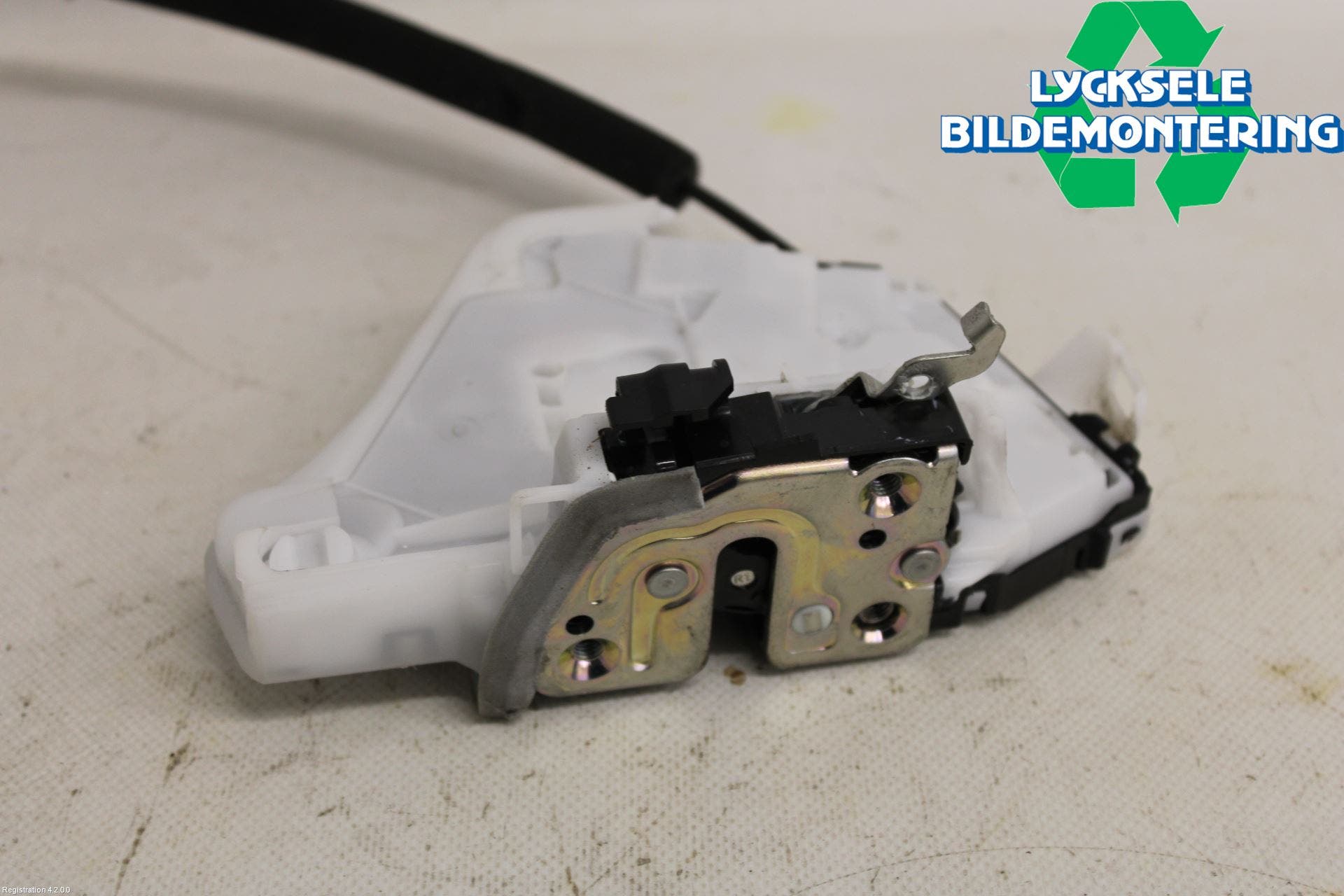 Nissan X-TRAIL T33 22- Låskista-Dörrlås