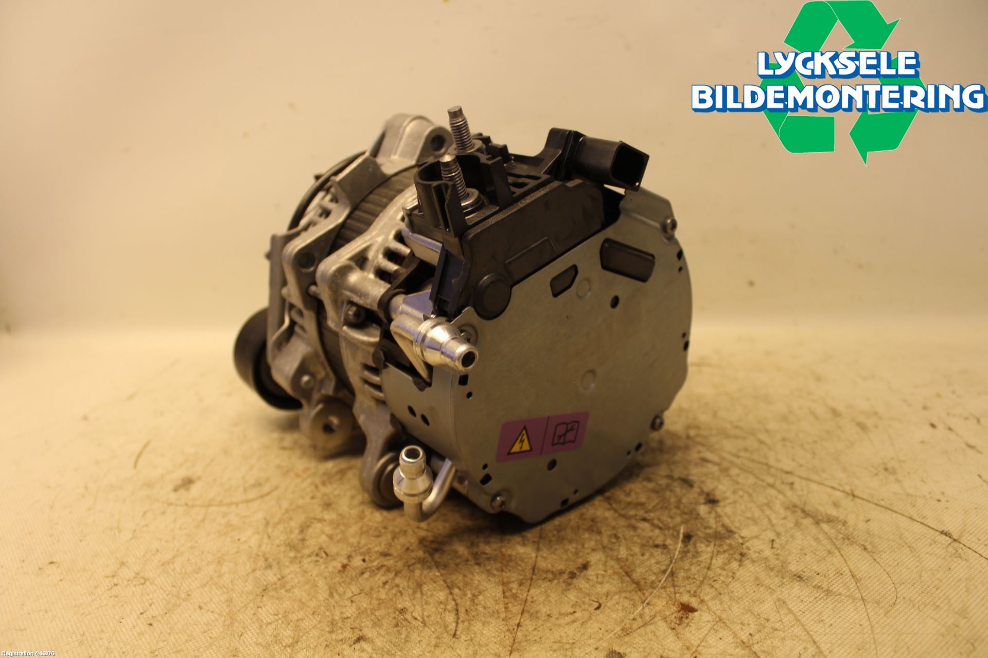 BMW 5 G30/G31/F90 17-23 Generator