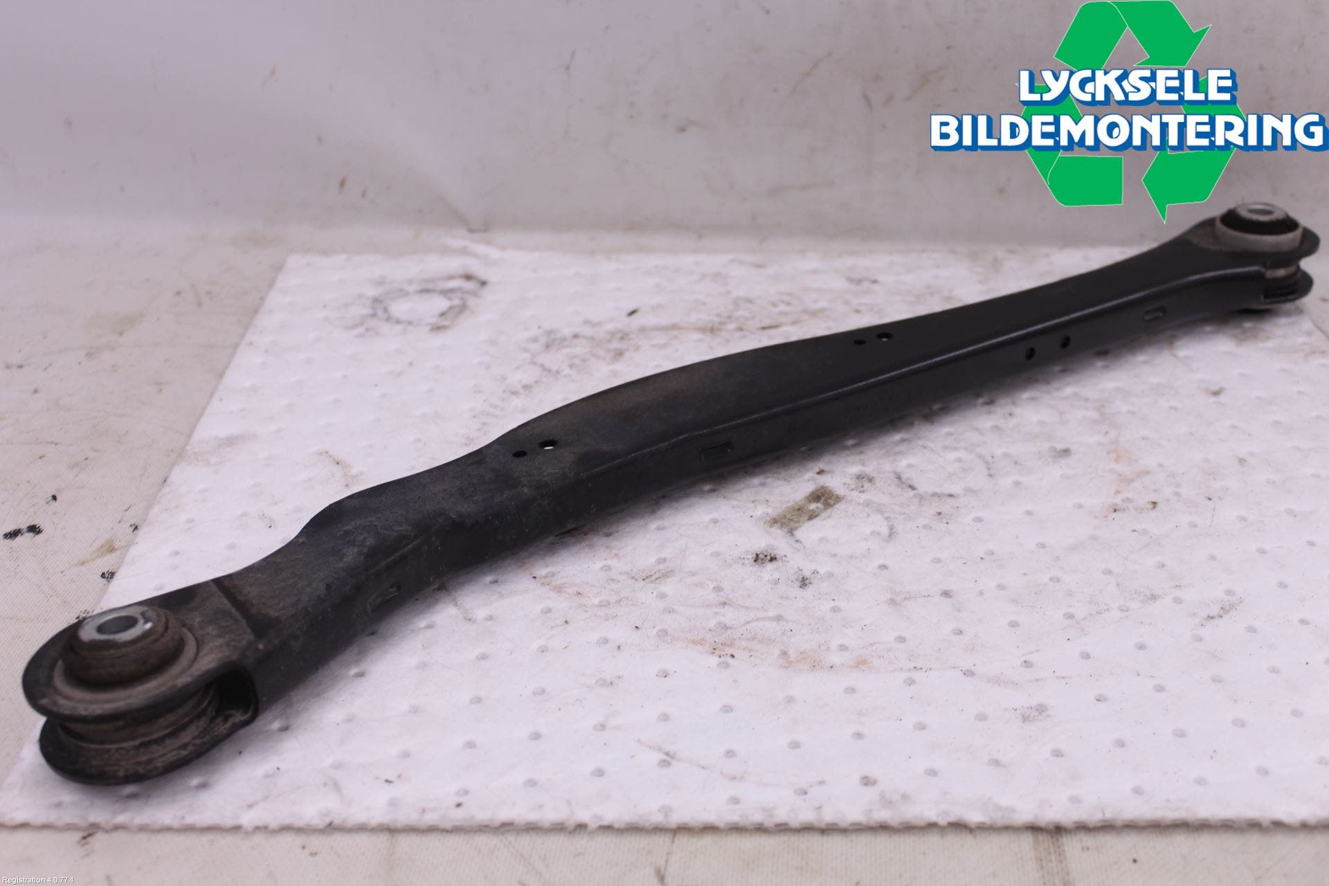 BMW X1 F48 15-22 Bärarm Bak Höger