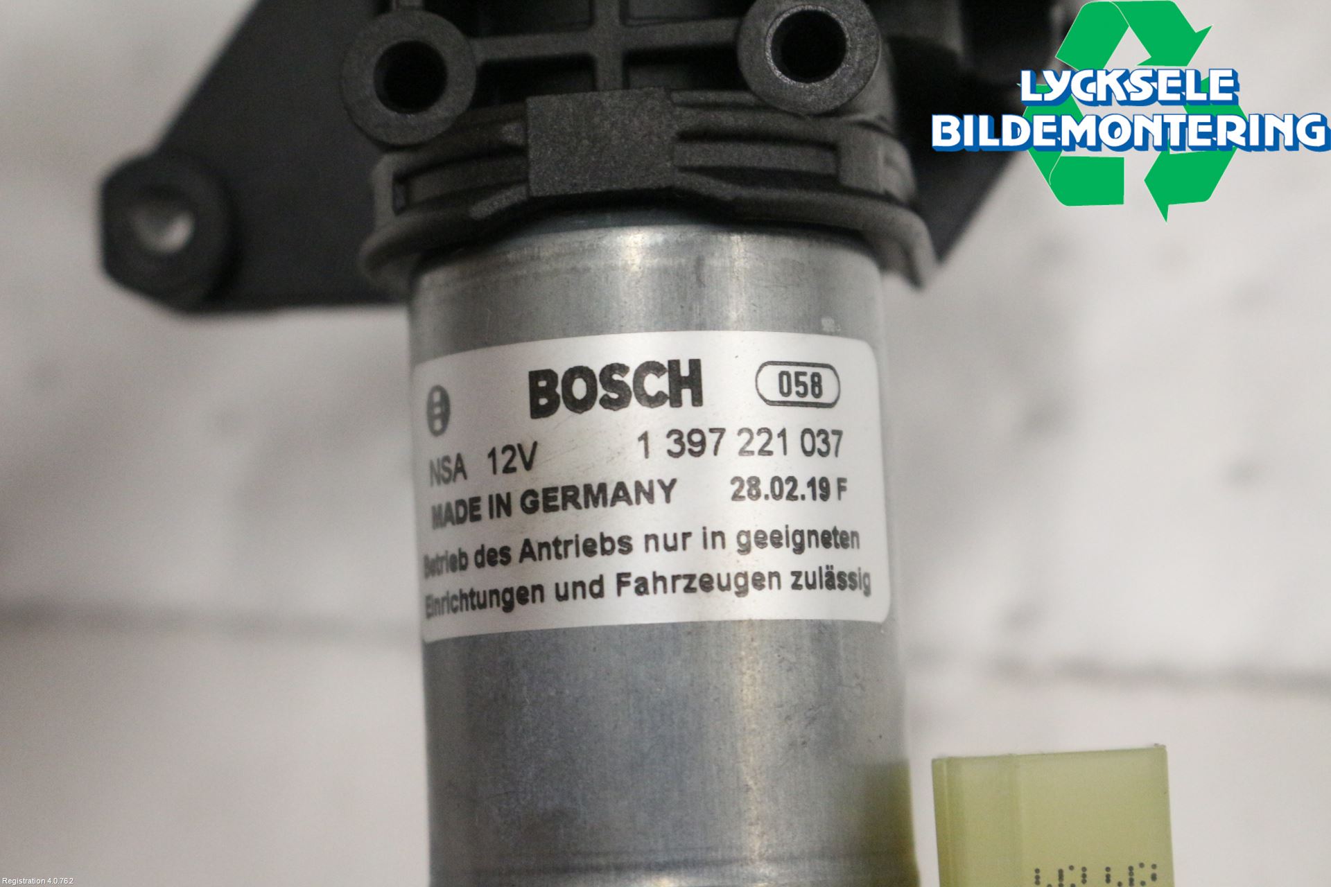 Audi A6 F2/C8 19- Bakluckeöppnare Automatisk