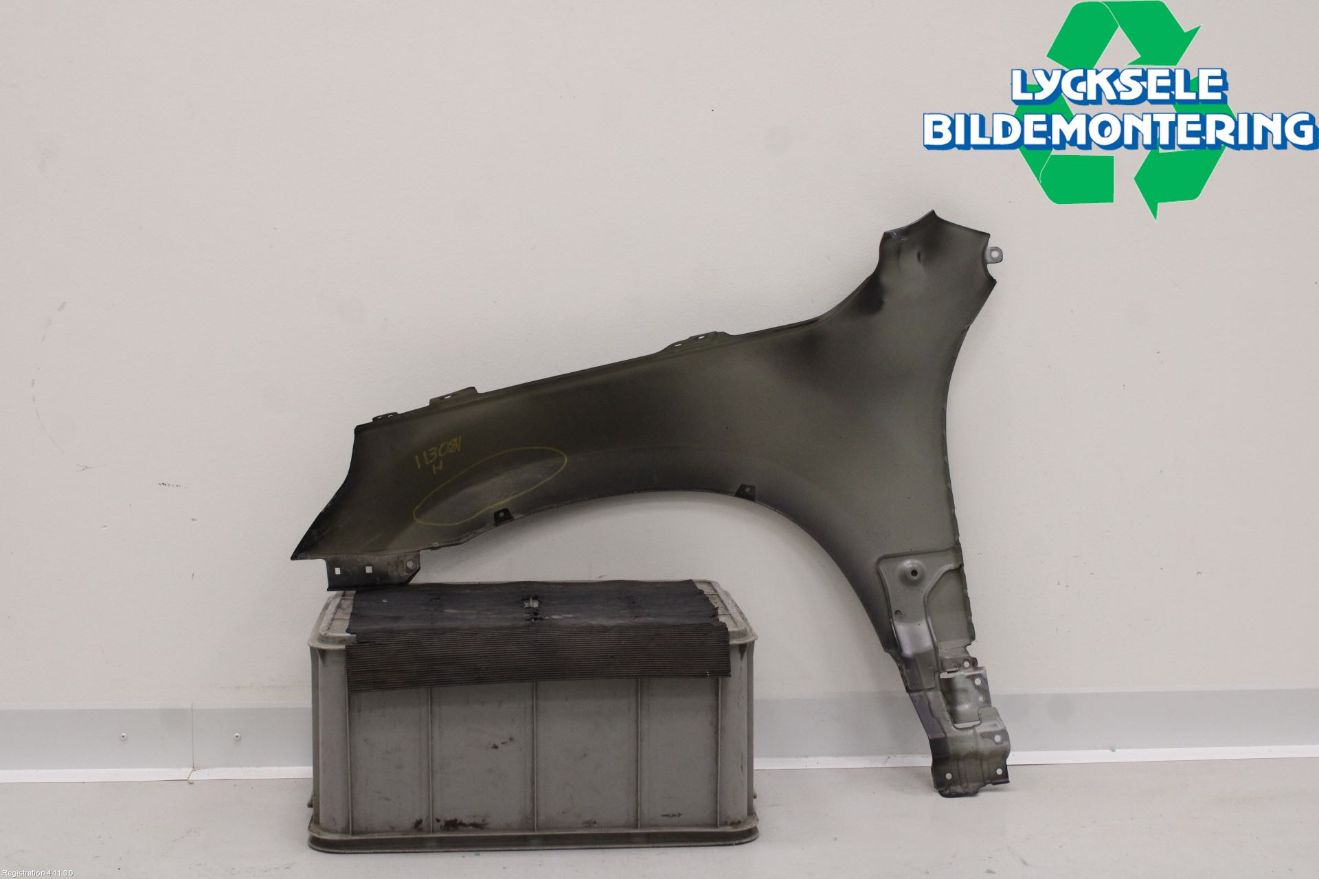 Suzuki GRAND VITARA II 06-14 Skärm Fram Höger