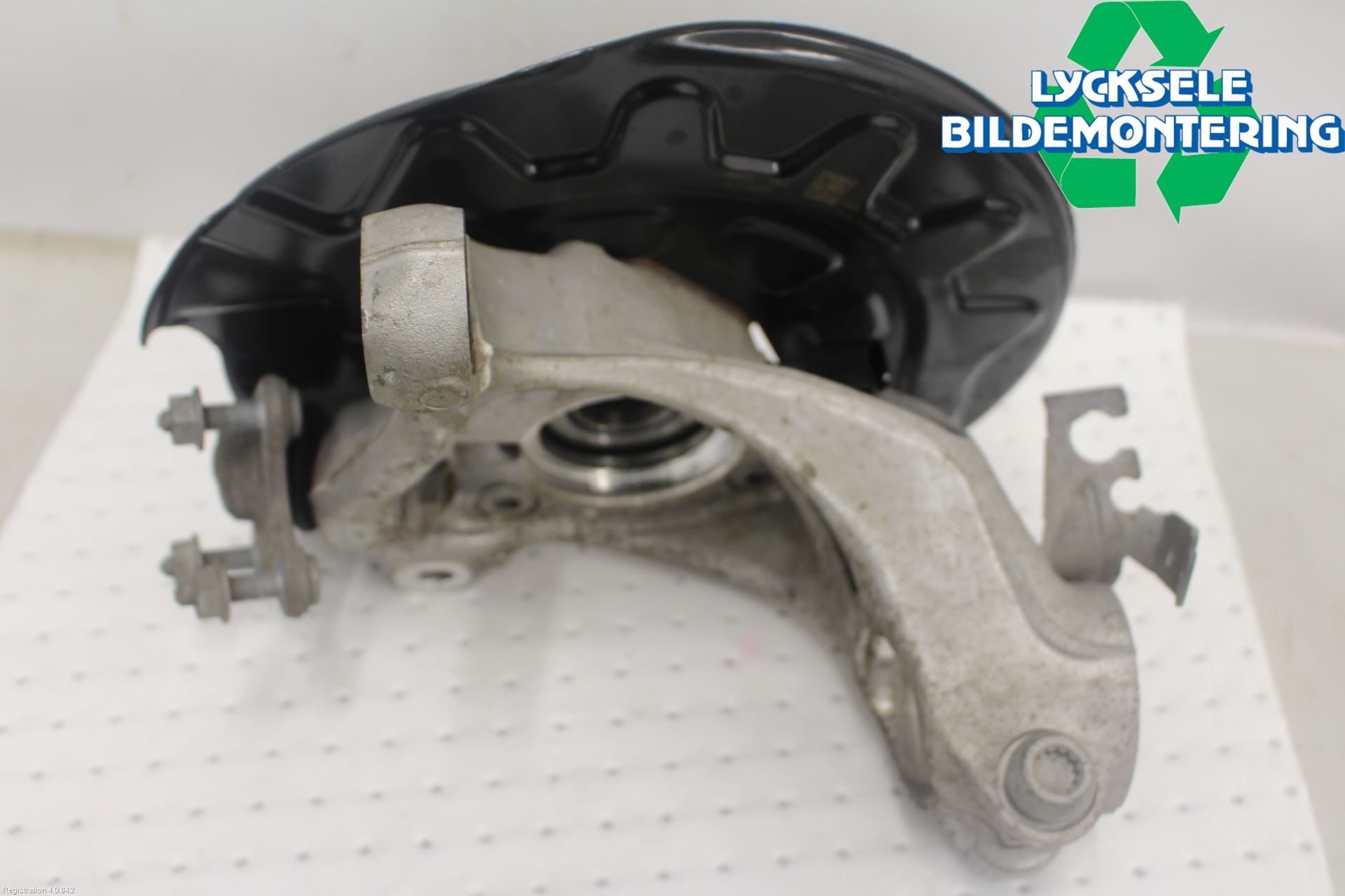 Audi A3/S3 8Y 21- Styrspindel Lagerhus Vä