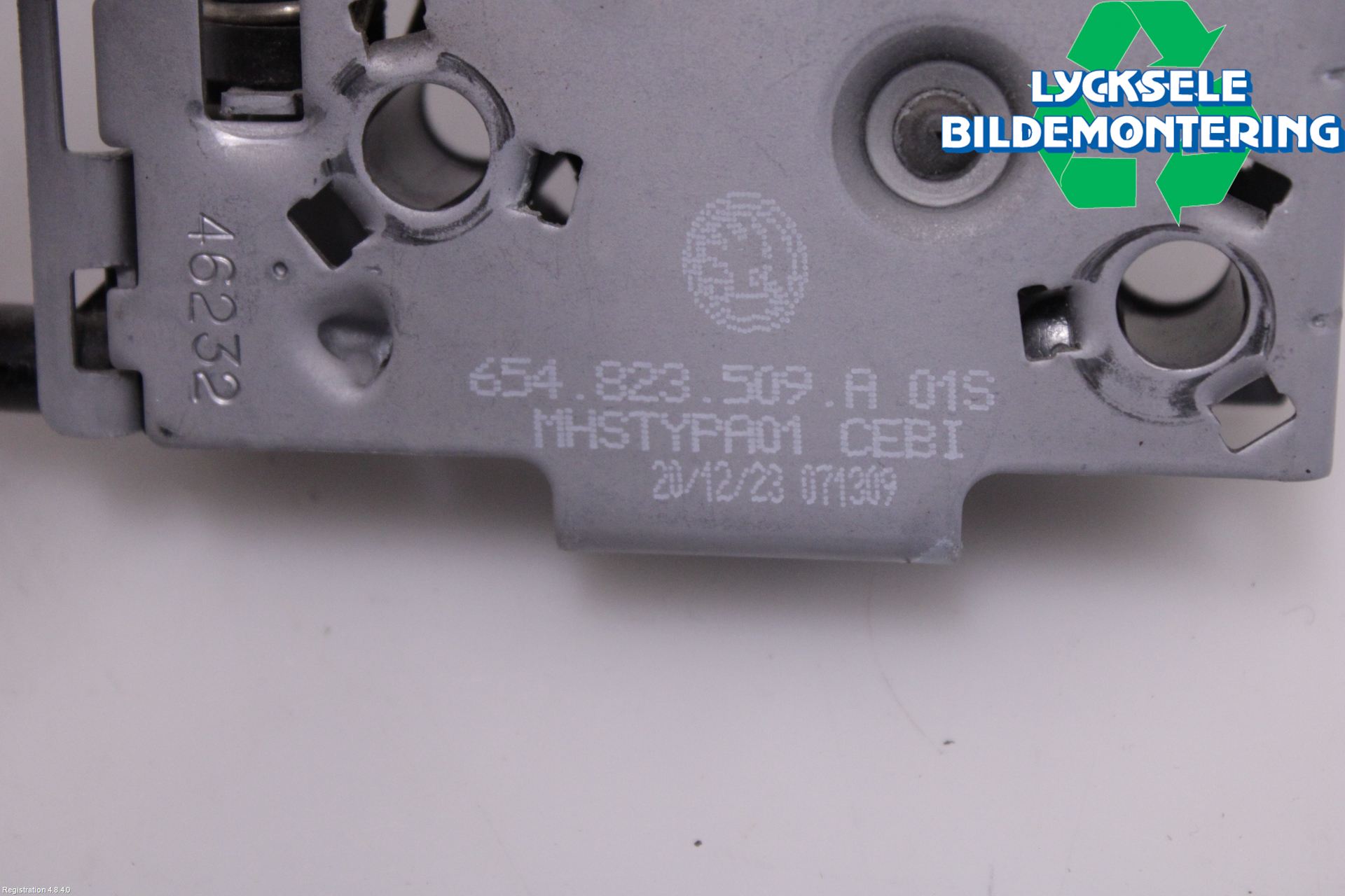 Skoda KAMIQ 20- Huvlås