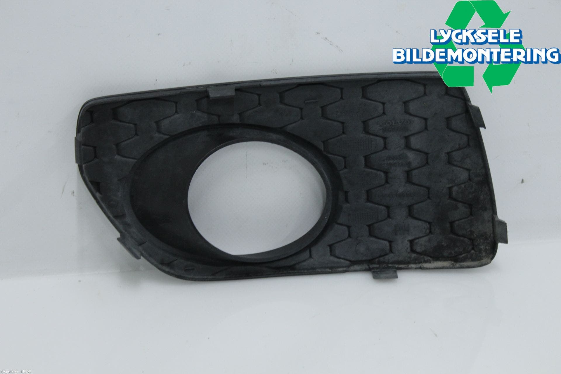 Volvo XC70 08-13 Dimljussarg Fram