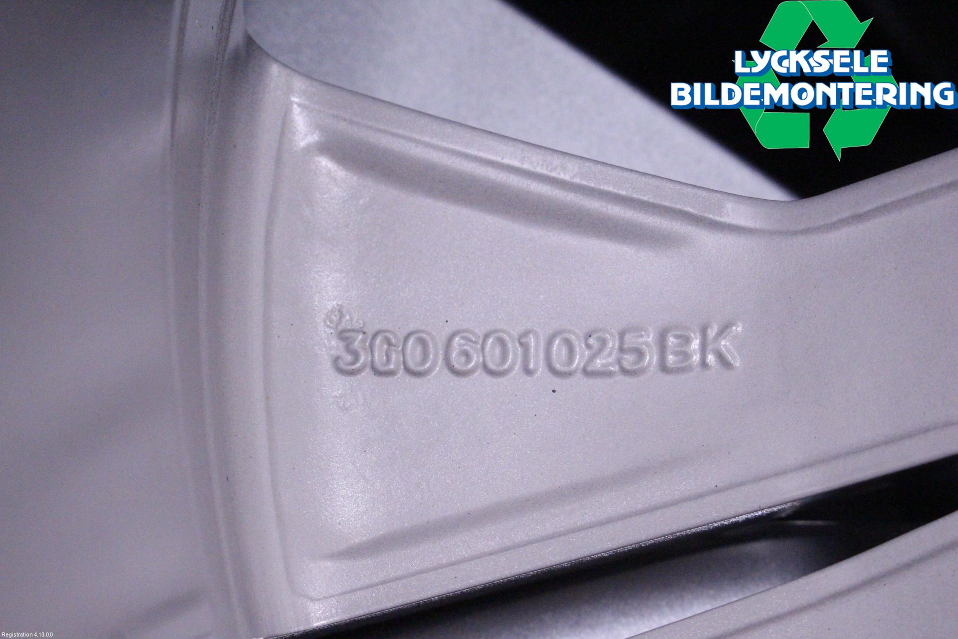 Volkswagen VW PASSAT 20-24 Sommardäck Alumfälg 4St