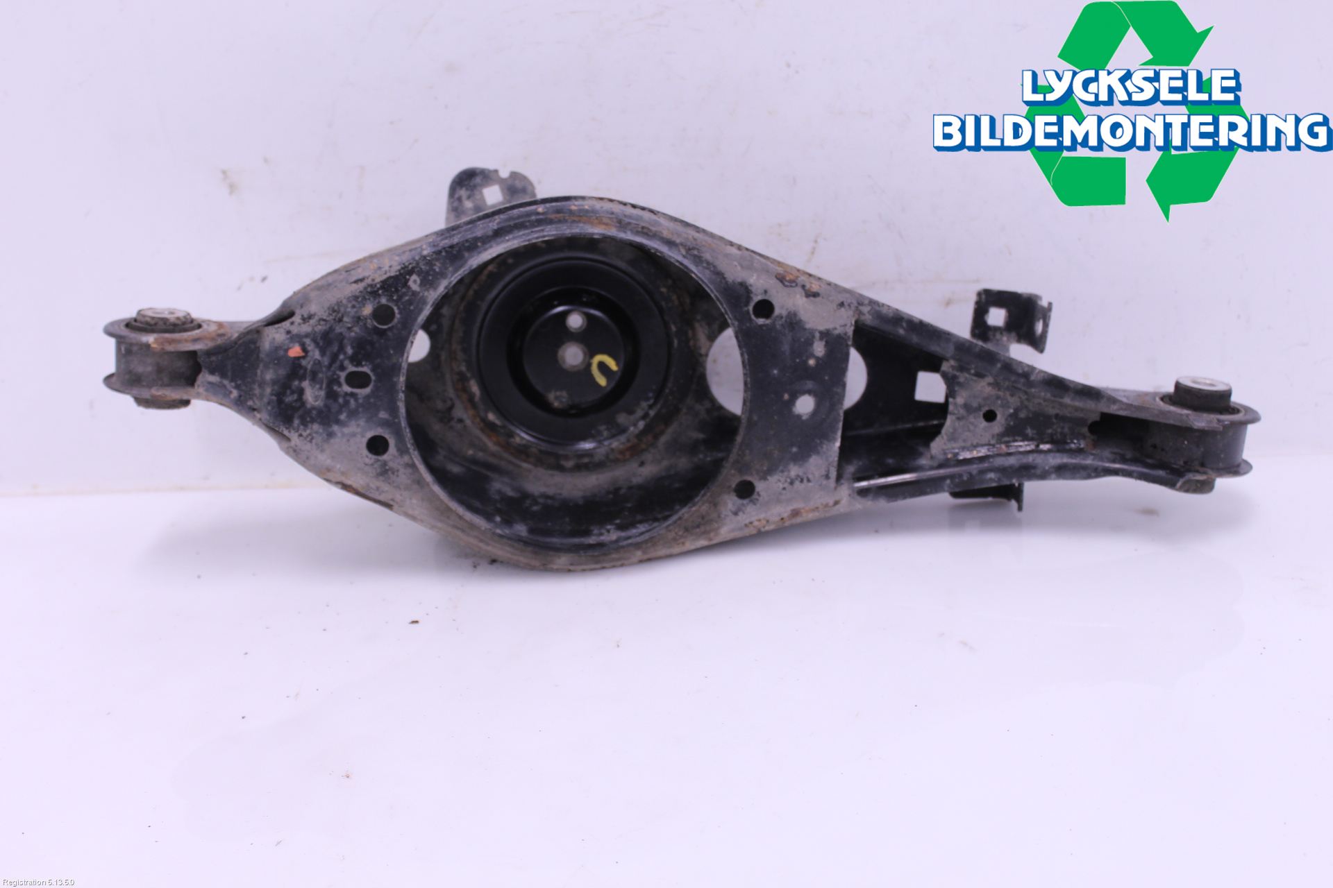 Ford FOCUS 19- Bärarm Bak Höger