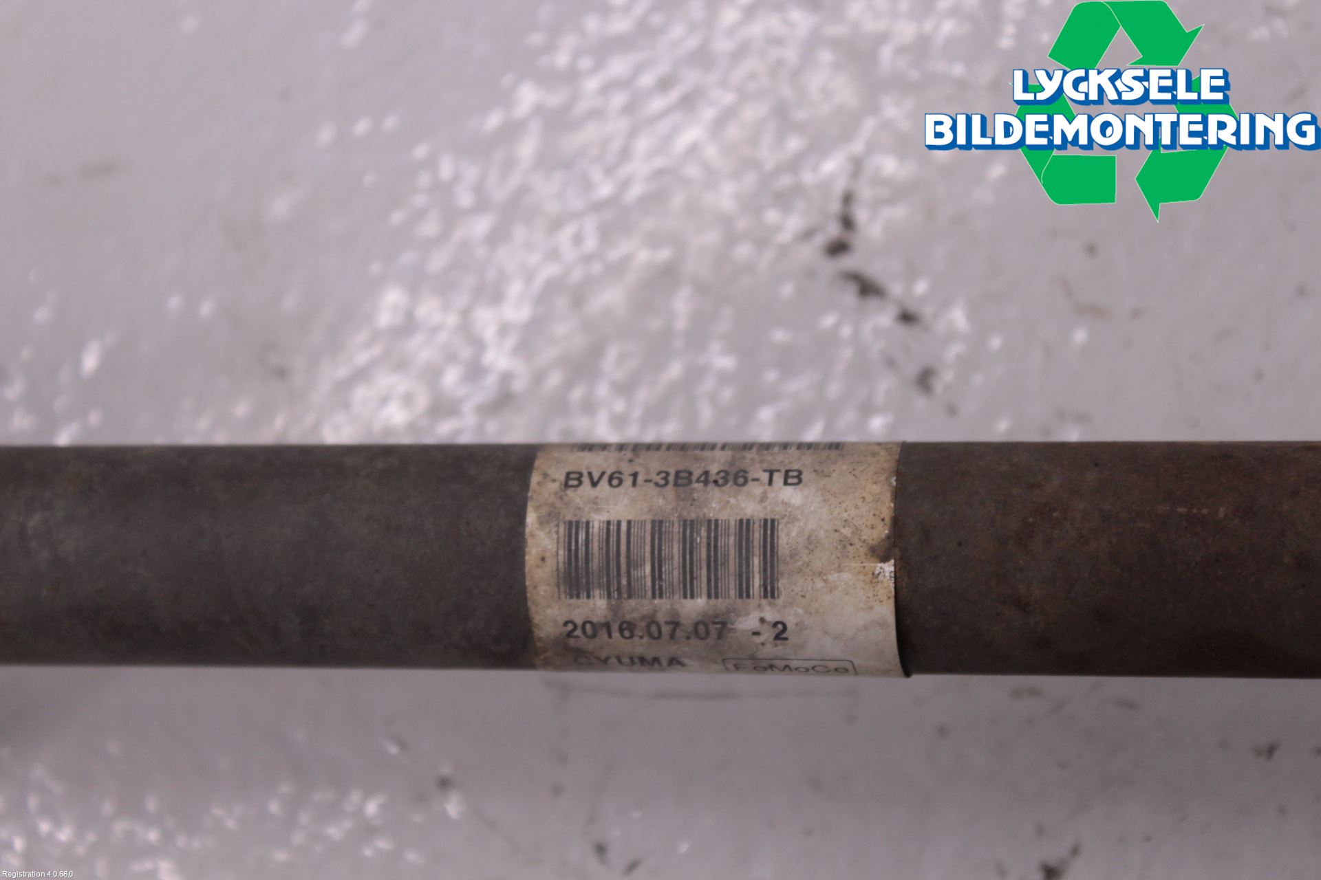 Ford FOCUS 15-18 Drivaxel Fram Höger