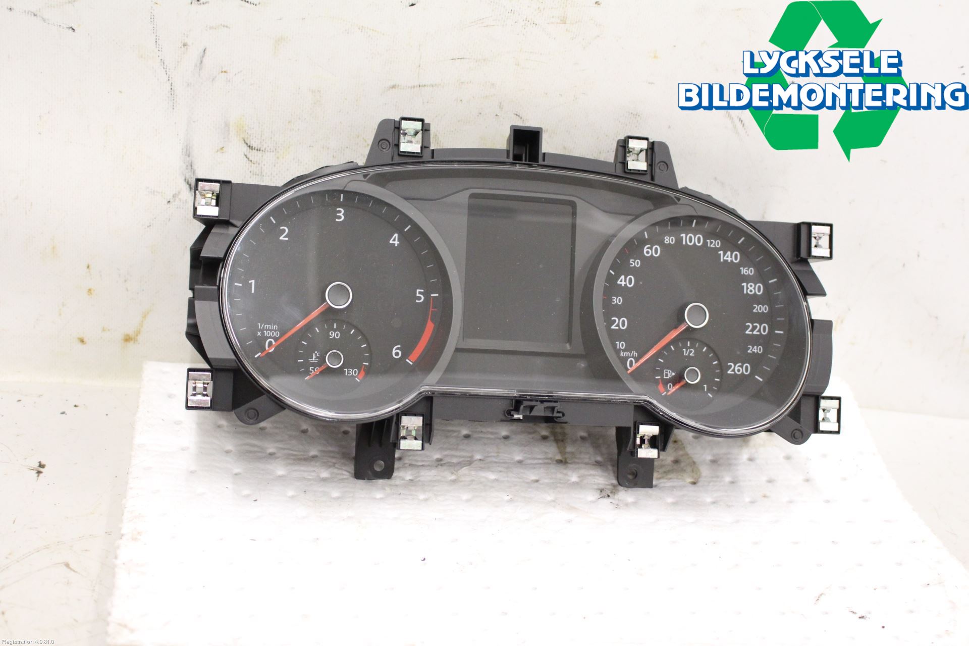 Volkswagen VW PASSAT 15-19 Instrument Komb