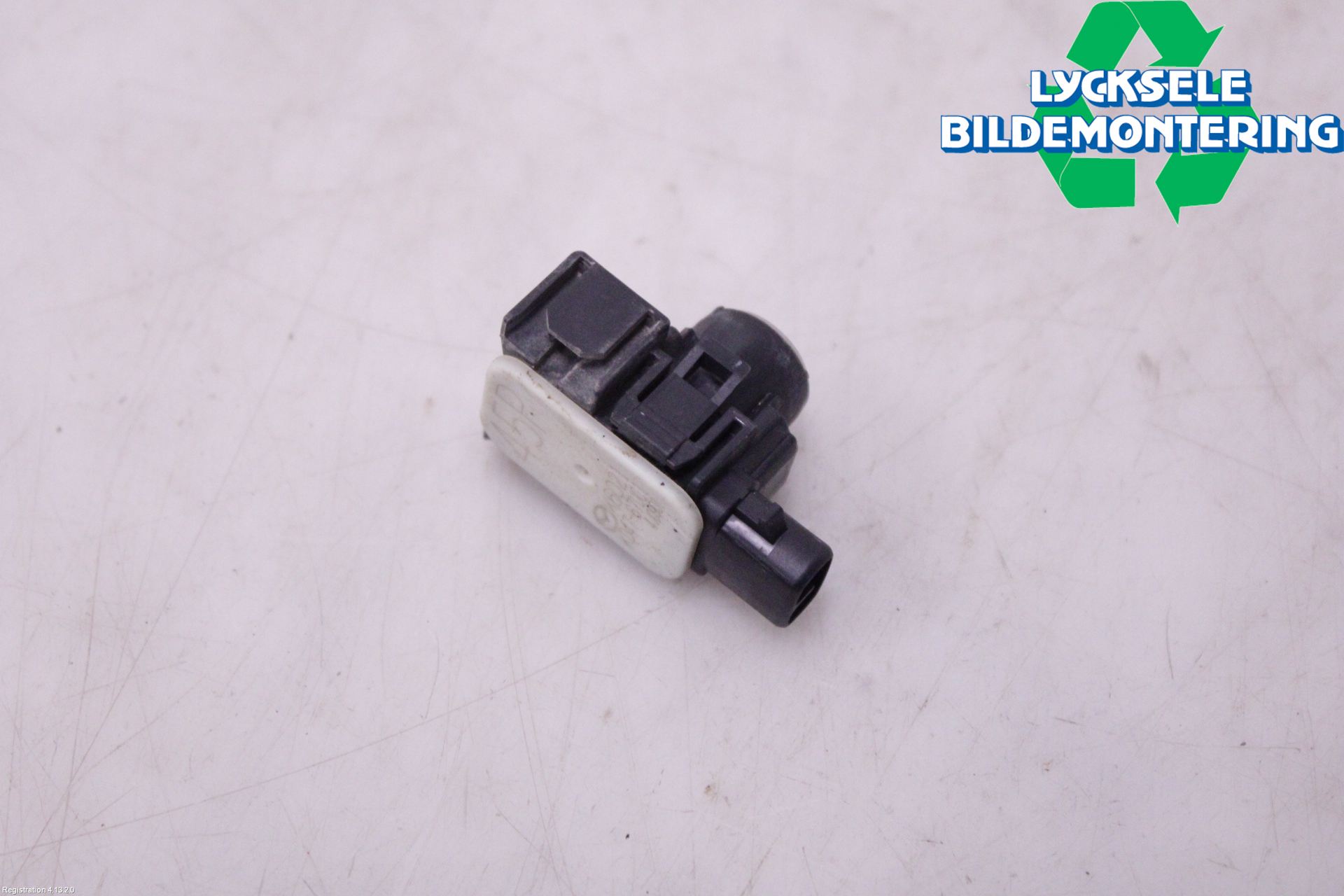 Mazda 6 13- Parkeringshjälp Frontsensor