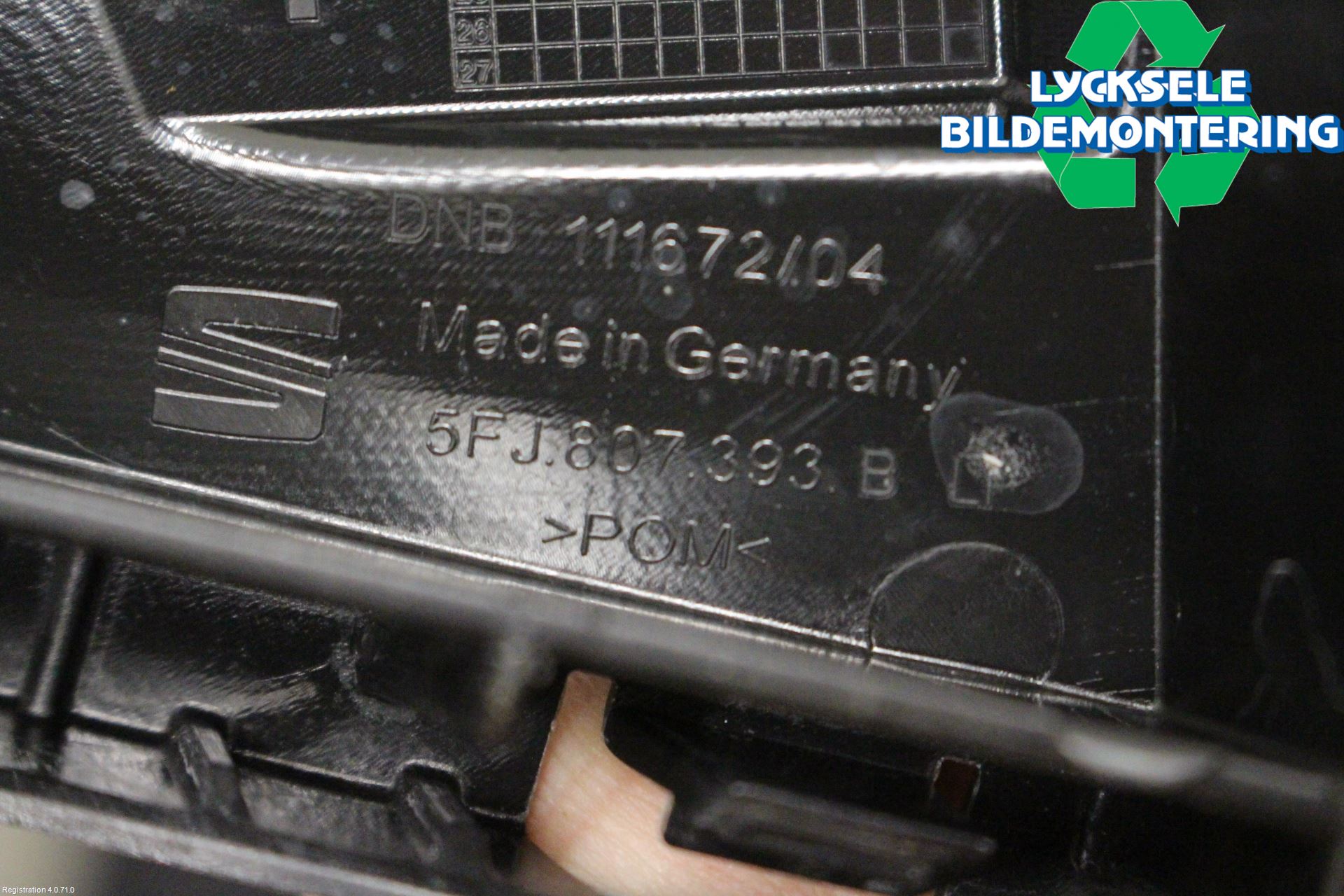 Seat TARRACO 19- Stötfångarfäste Bak Vä