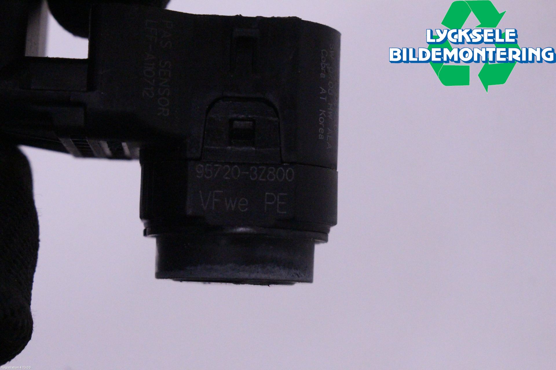 Hyundai i40 16-18 Parkeringshjälp Frontsensor