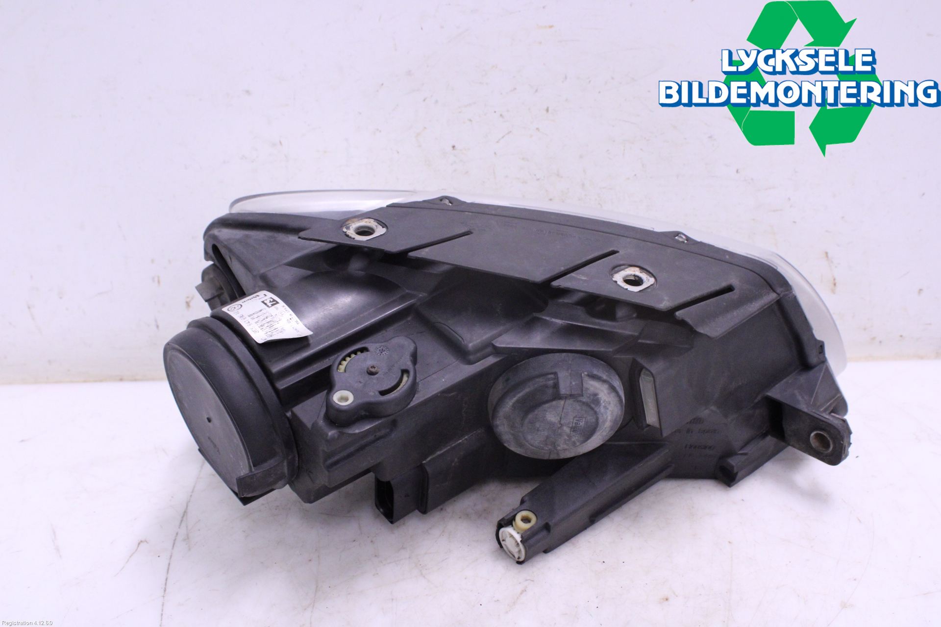 Volkswagen VW PASSAT 05-11 Strålkastare Vänster