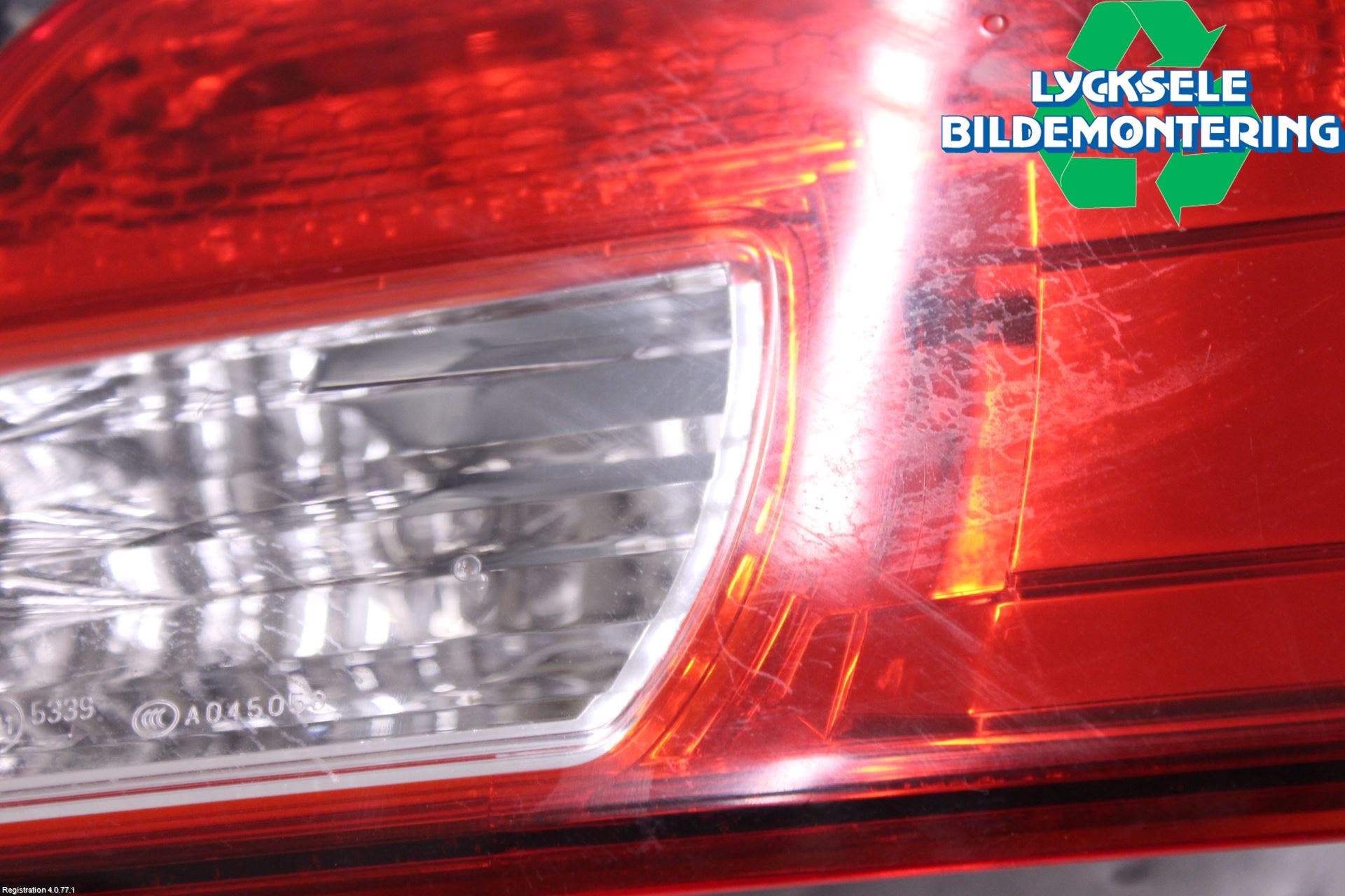 Subaru LEGACY 10-14 Bakljus Lucka Hö