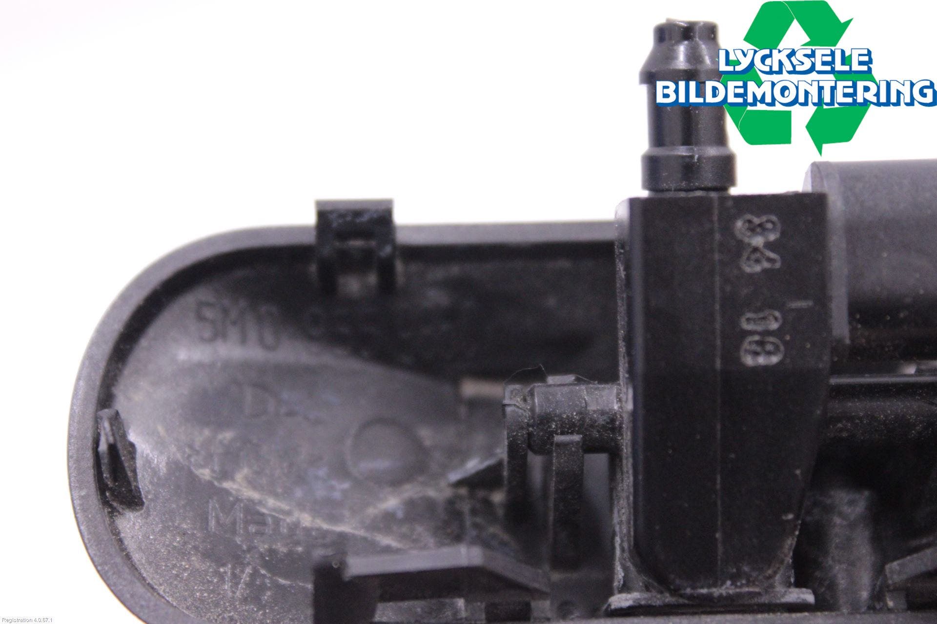 Seat ATECA 16->> Spolarmunstycke Rutor