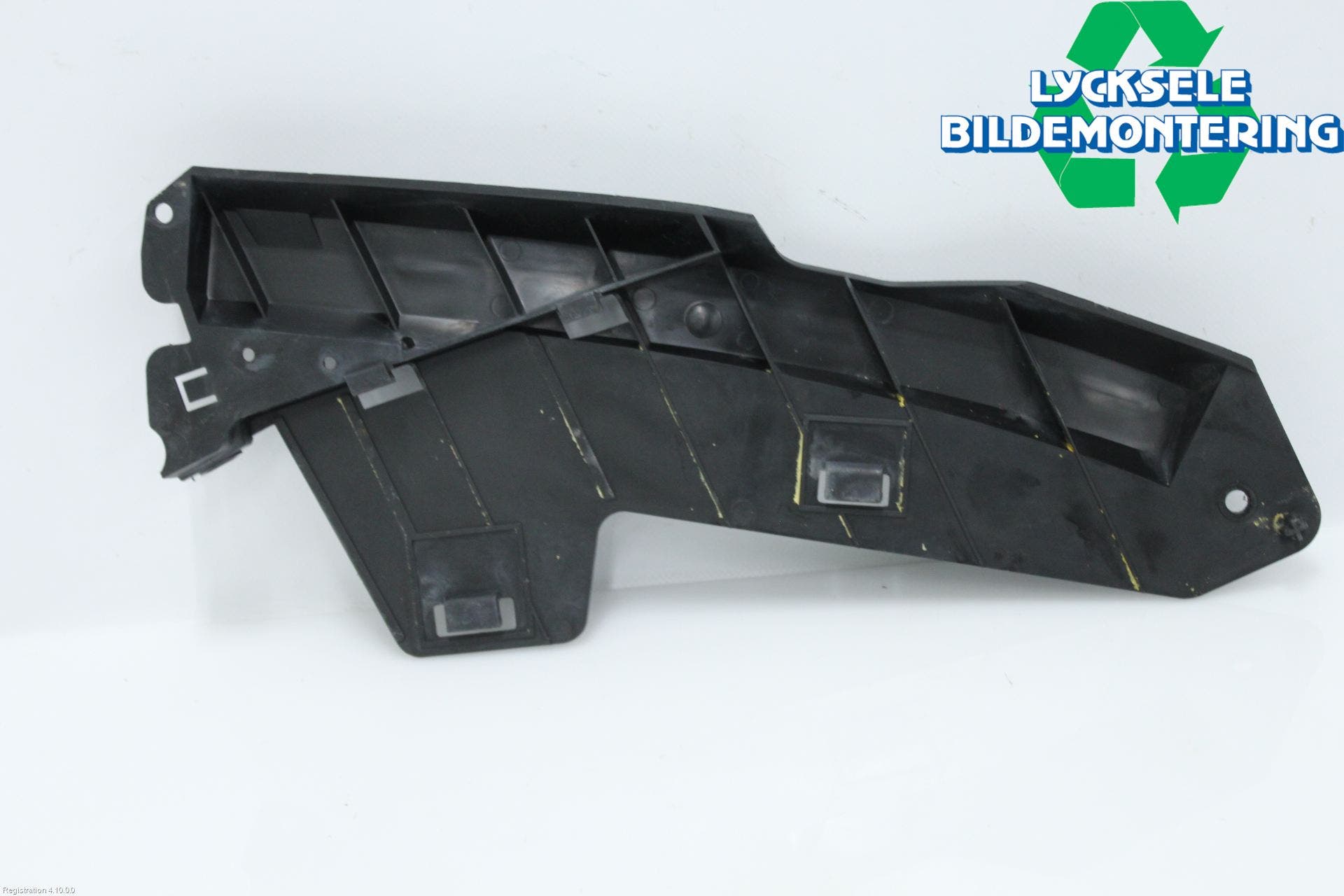 Volvo XC70 08-13 Strålkast Fästsarg