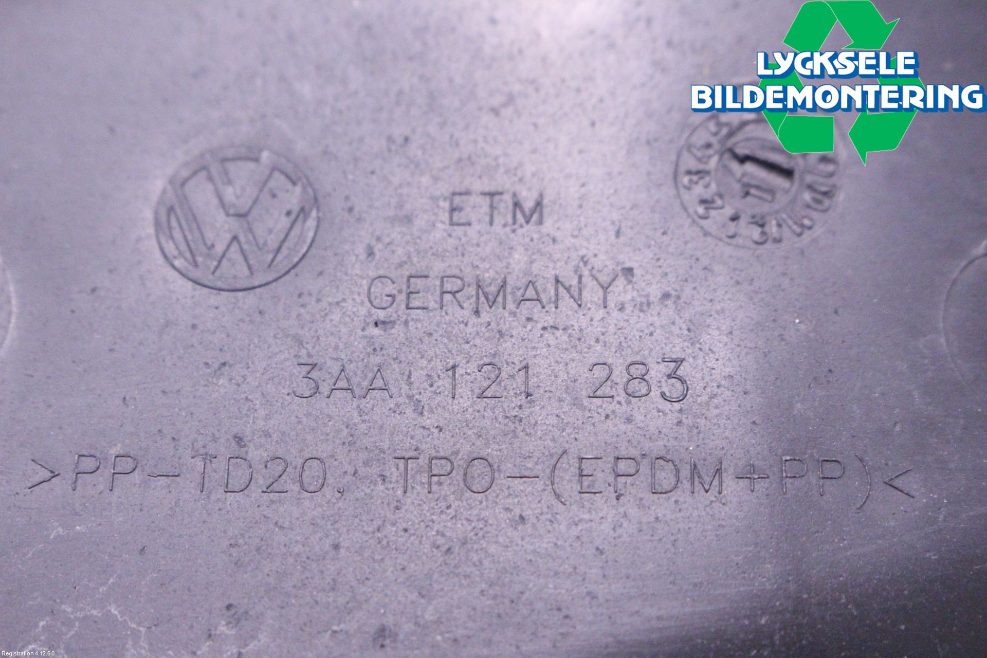 Volkswagen VW PASSAT 11-14 Deflektor Plåt-Plast Kylning