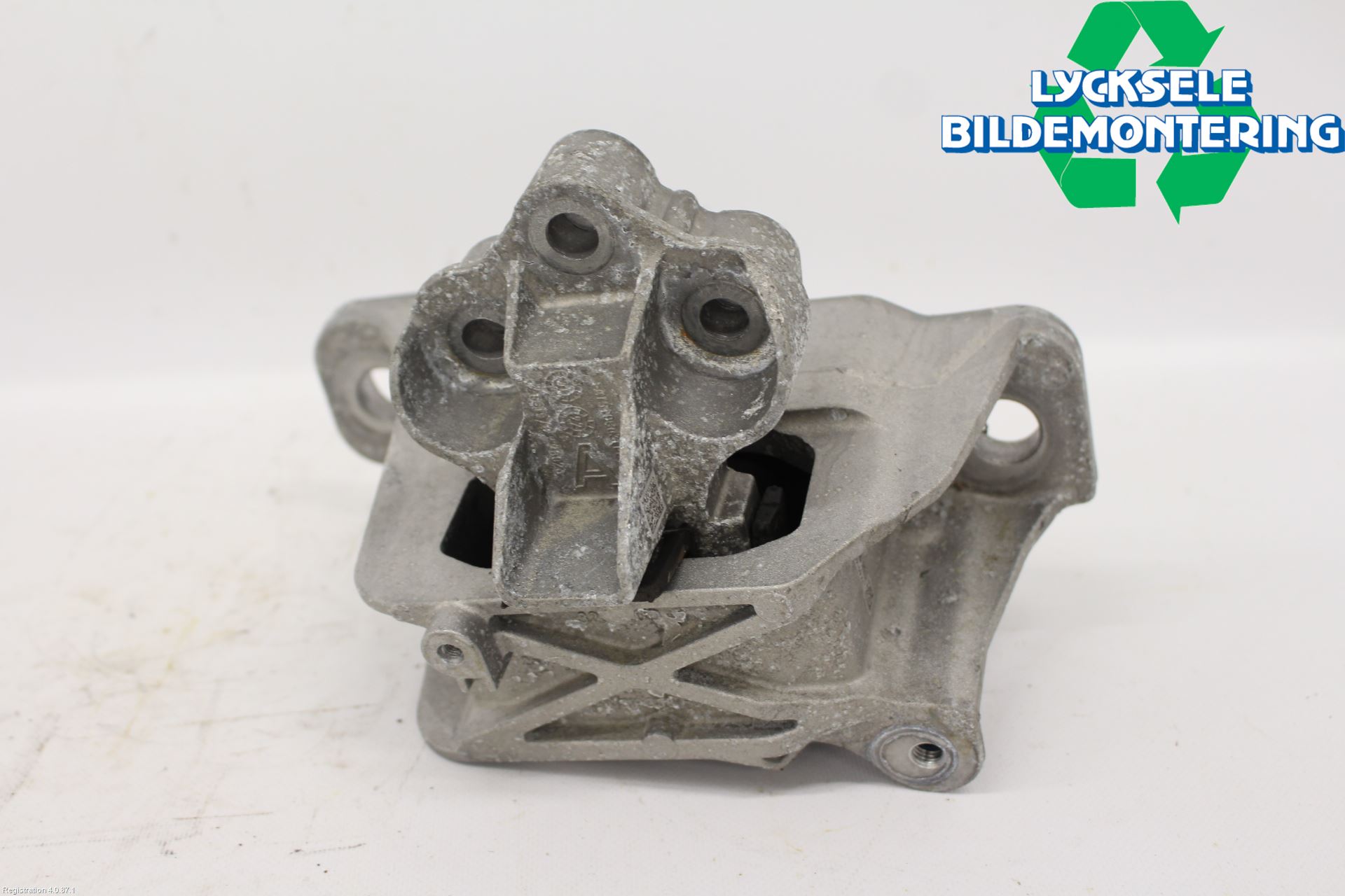 Ford FOCUS 19- Motorfäste