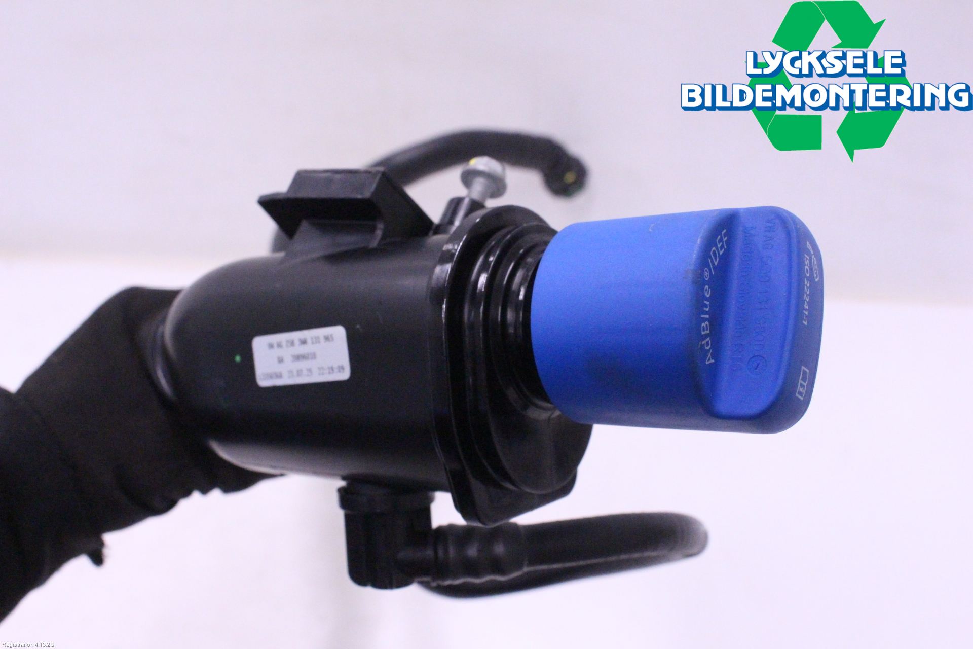 Volkswagen VW PASSAT 24- Adblue Tank