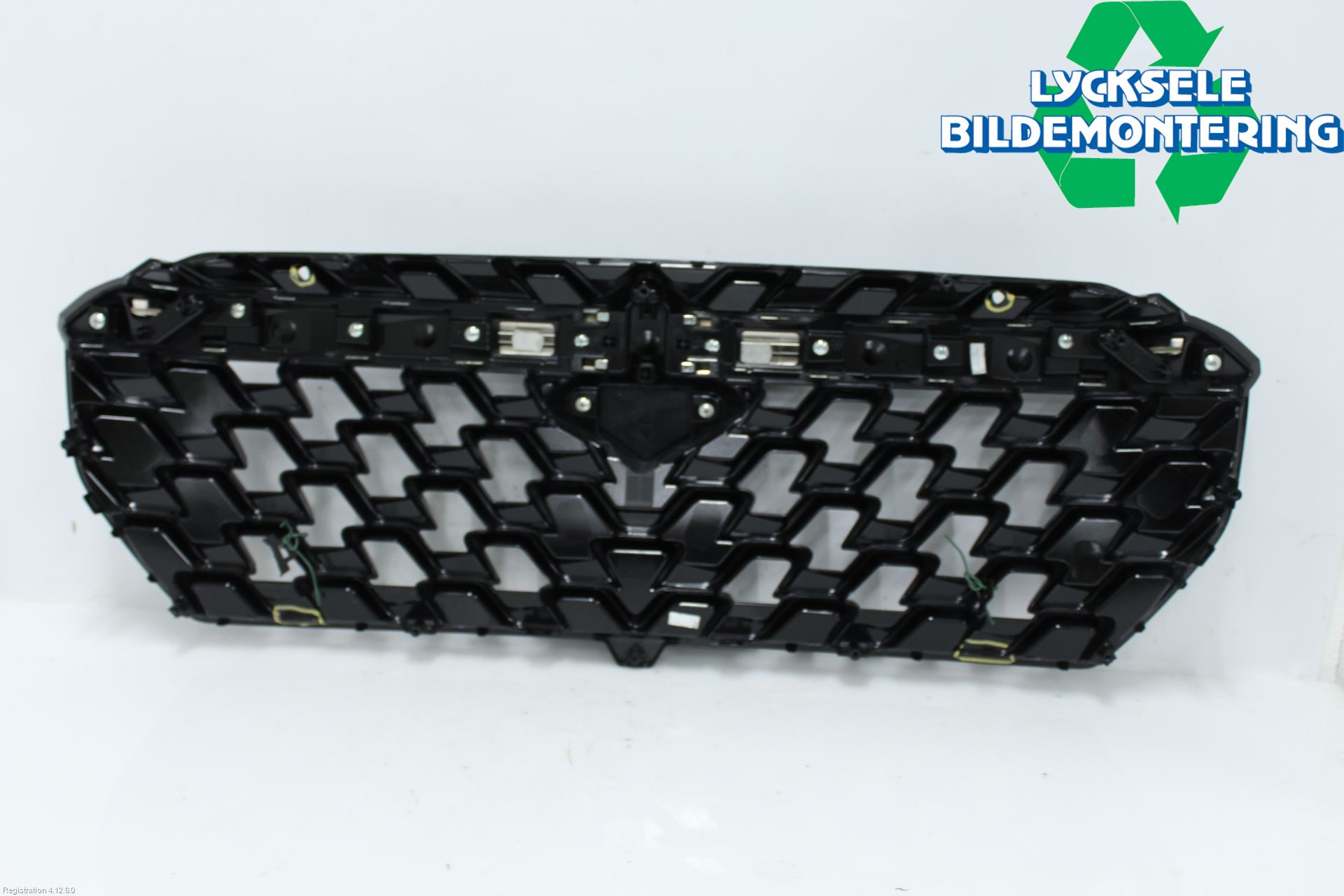Suzuki SX4 S-CROSS 22- Grill Komp