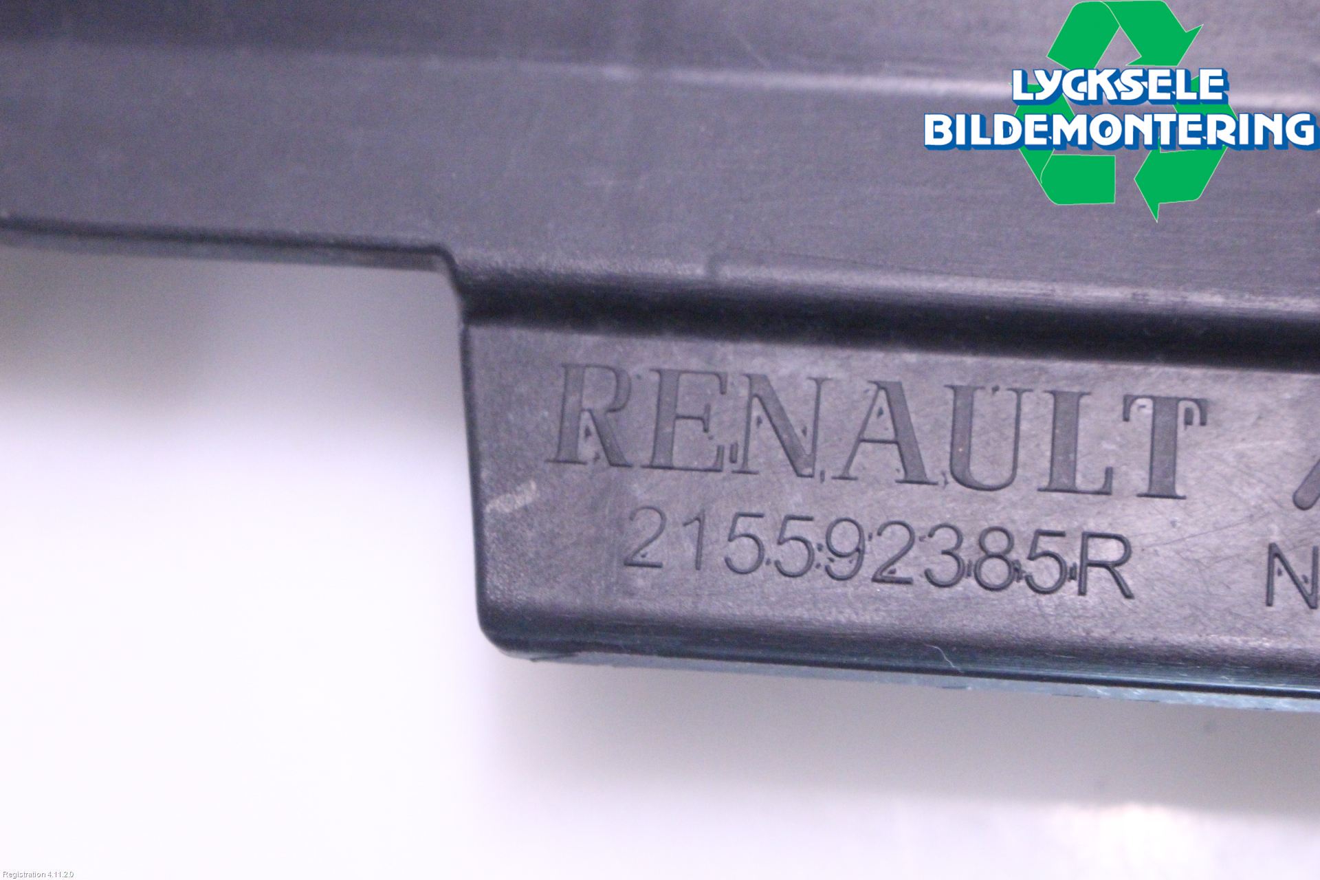 Dacia DUSTER 18-24 Deflektor Plåt-Plast Kylning