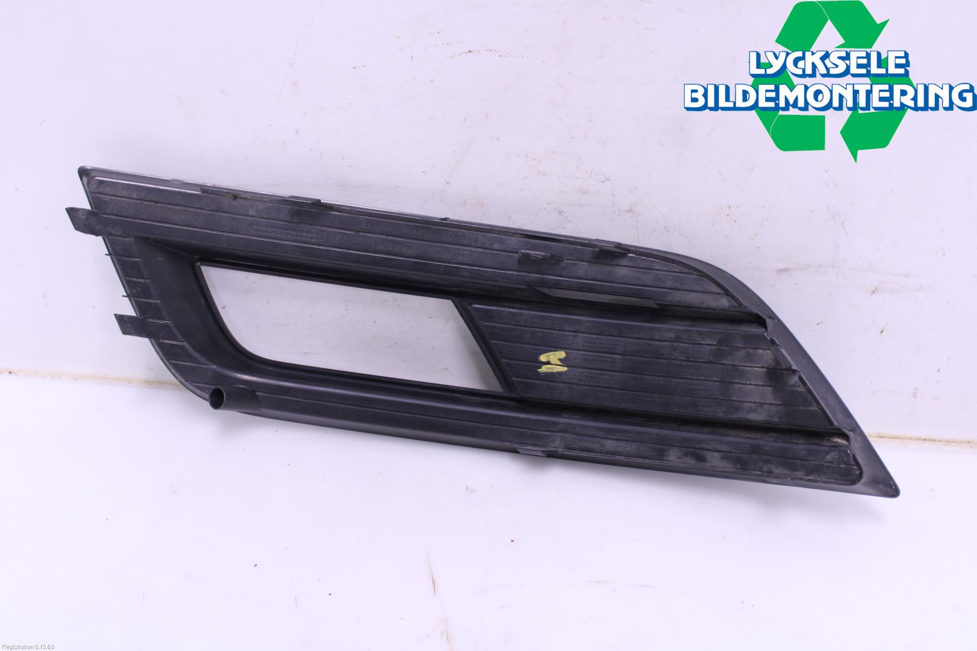Audi A4 12-15 Dimljussarg Fram