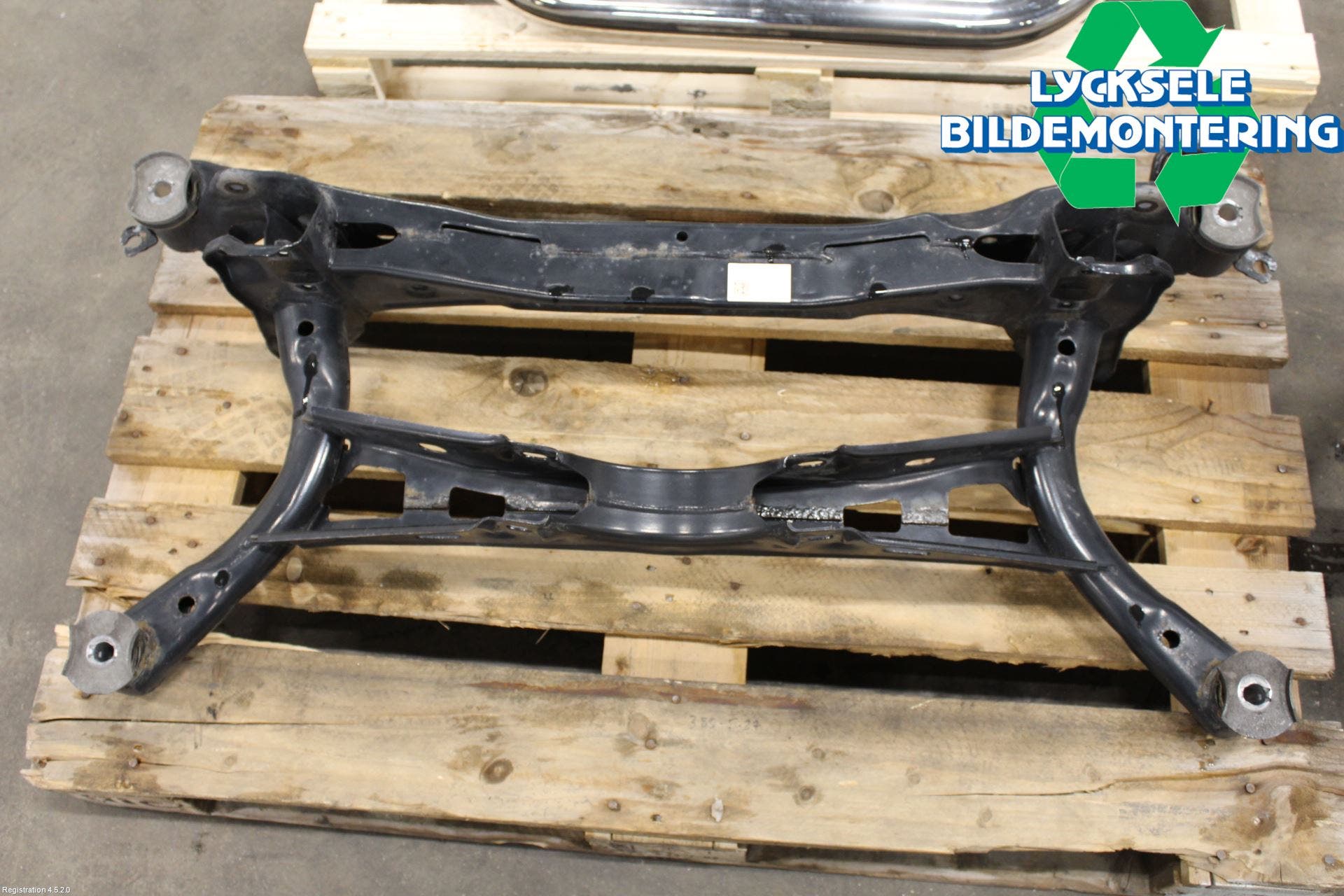 Volkswagen VW PASSAT 20-24 Bakaxelbalk