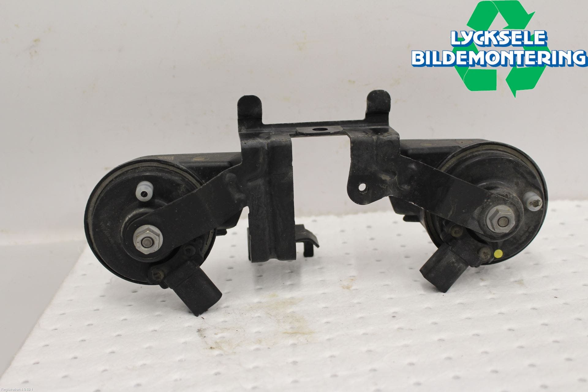 Audi A8/S8 4H 10-17 Signalhorn