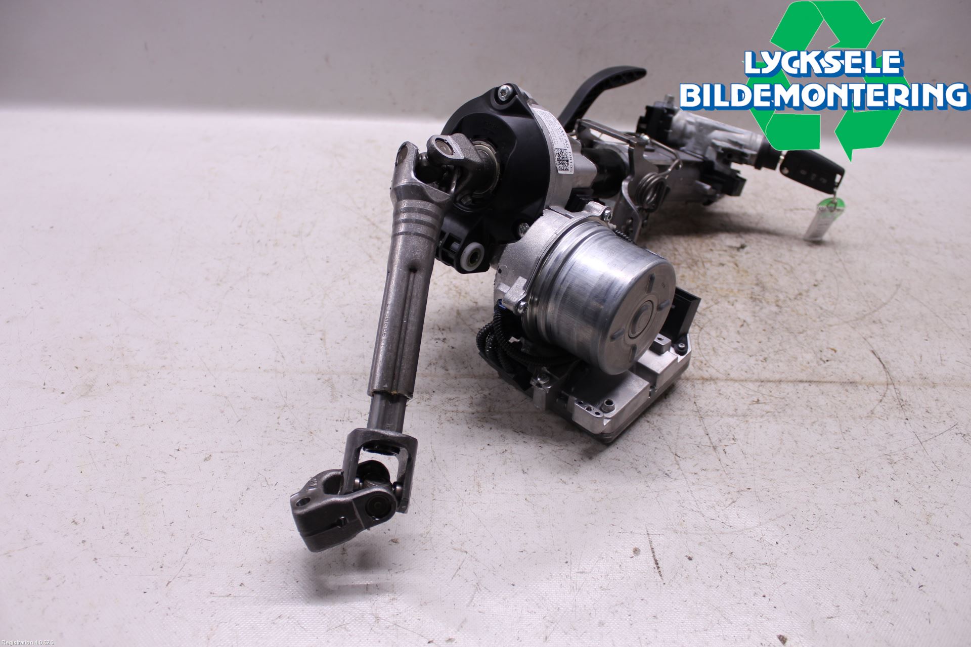 Seat ARONA Rattaxelagg Justerbart