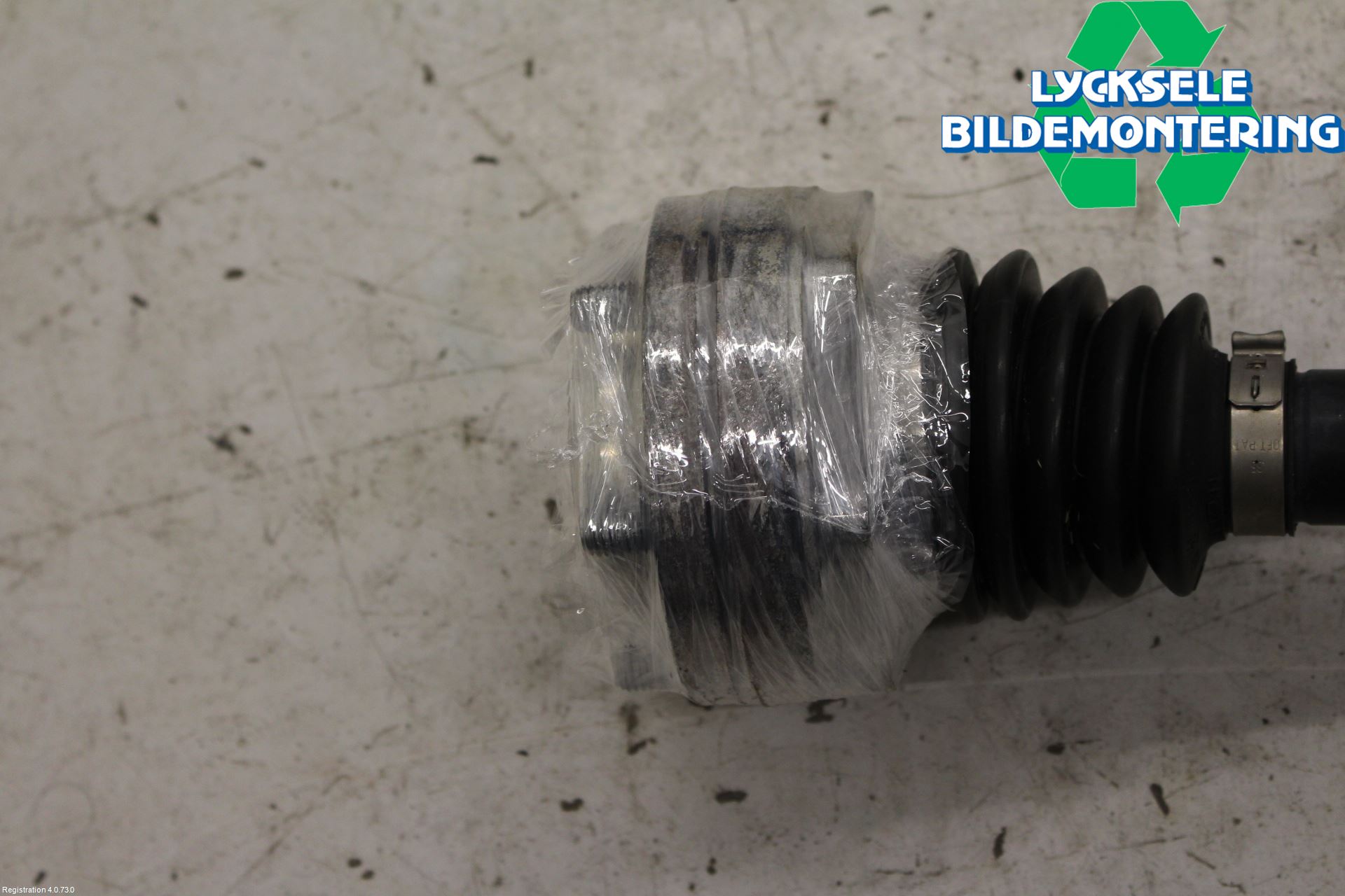 Volkswagen VW MULTIVAN T4-T6 91-21 Drivaxel Bak Höger