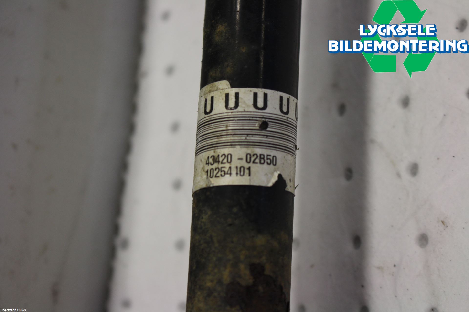 Toyota AURIS 13-19 Drivaxel Fram Vänster