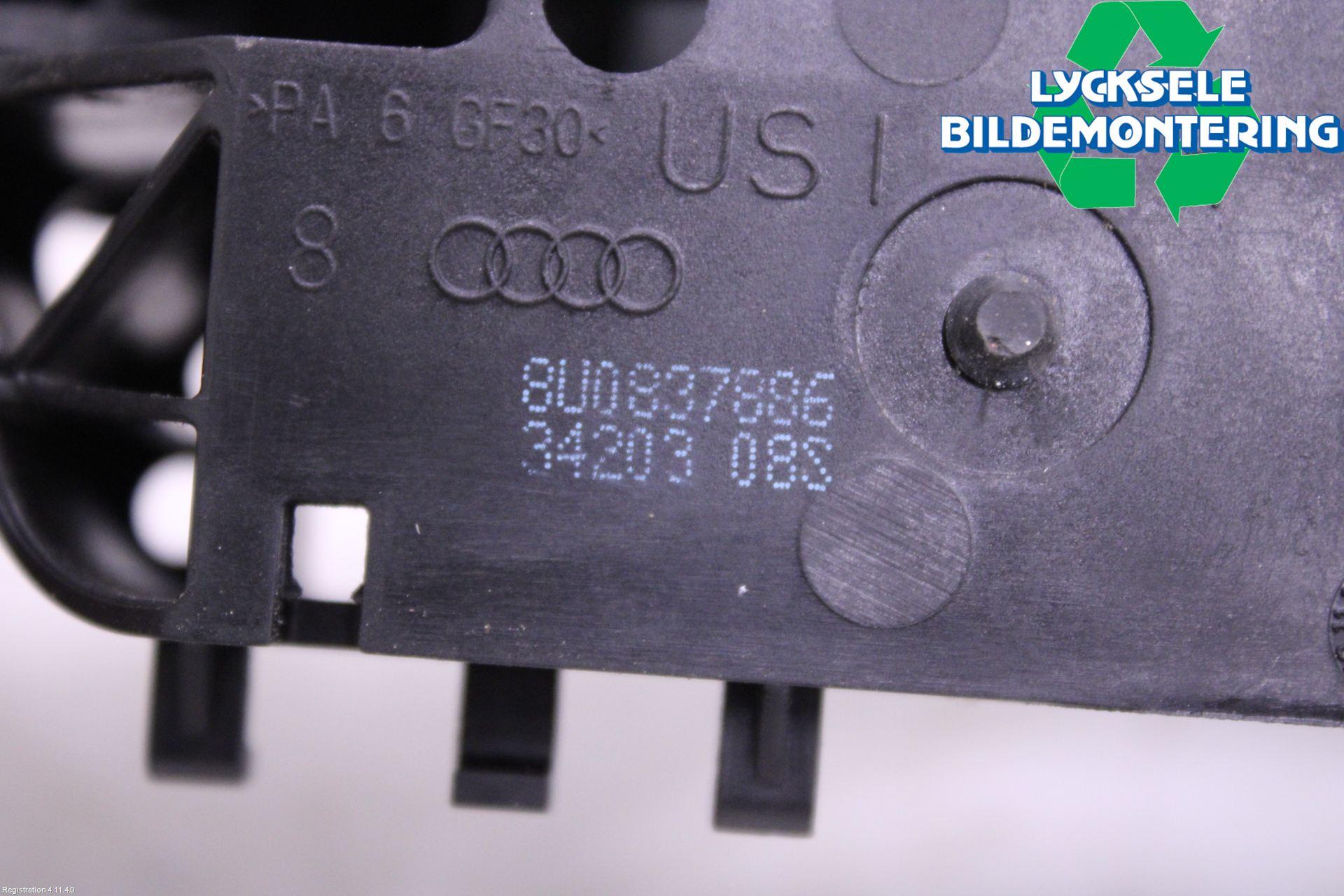 Audi Q3 8U 12-18 Dörrhandtag Yttre Hö