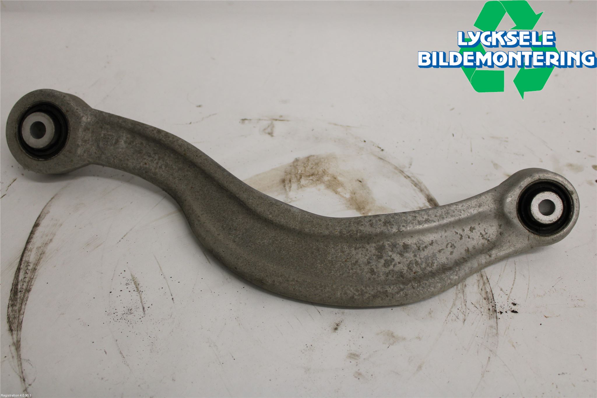 Audi A6 F2/C8 19- Bärarm Bak Övre Vänster