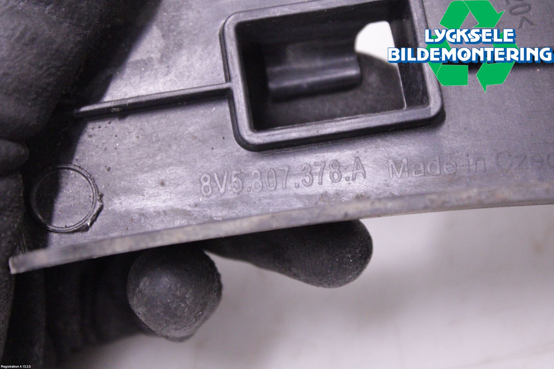 Audi A3/S3 8V 13-20 Stötfångarfäste Bak Hö