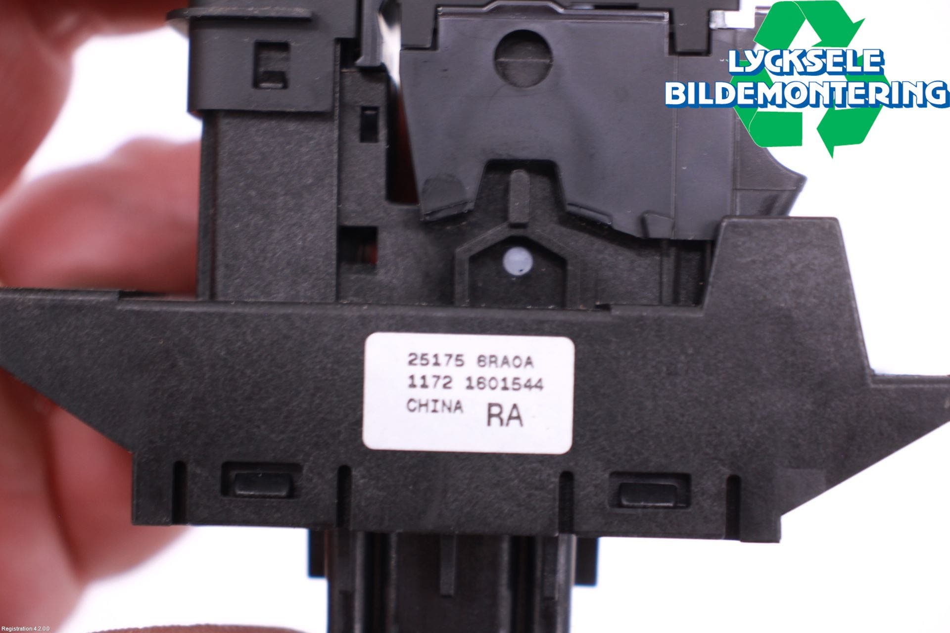 Nissan X-TRAIL T33 22- Strömställare Parkeringsbroms