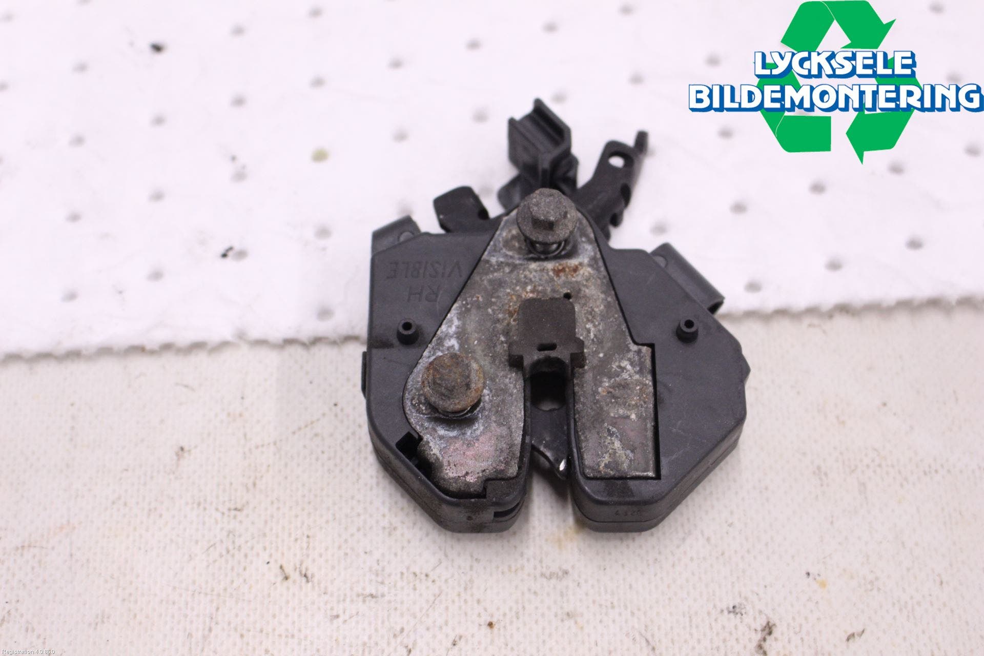 Volvo XC90 07-14 Huvlås