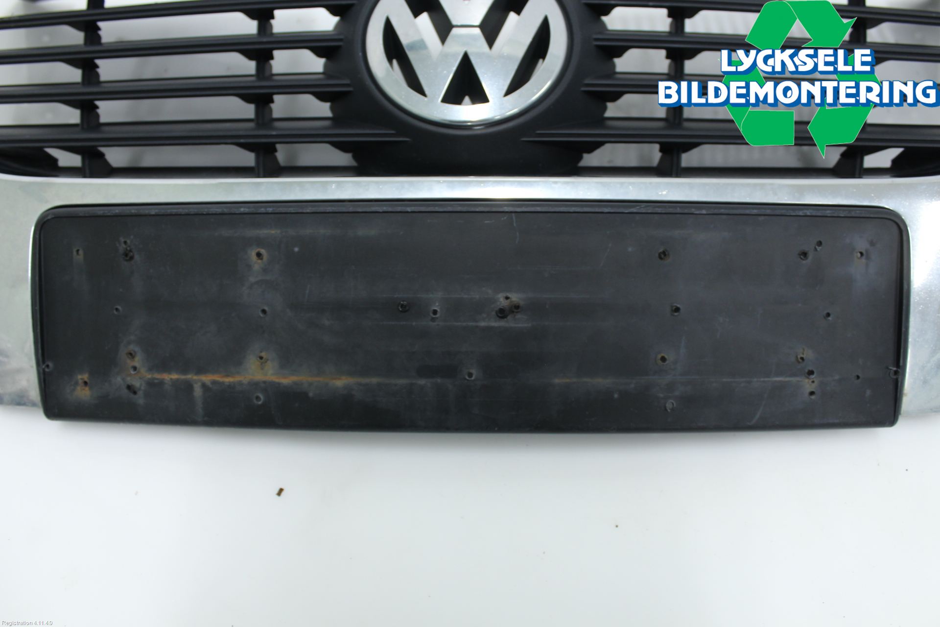 Volkswagen VW PASSAT 05-11 Grill Komp