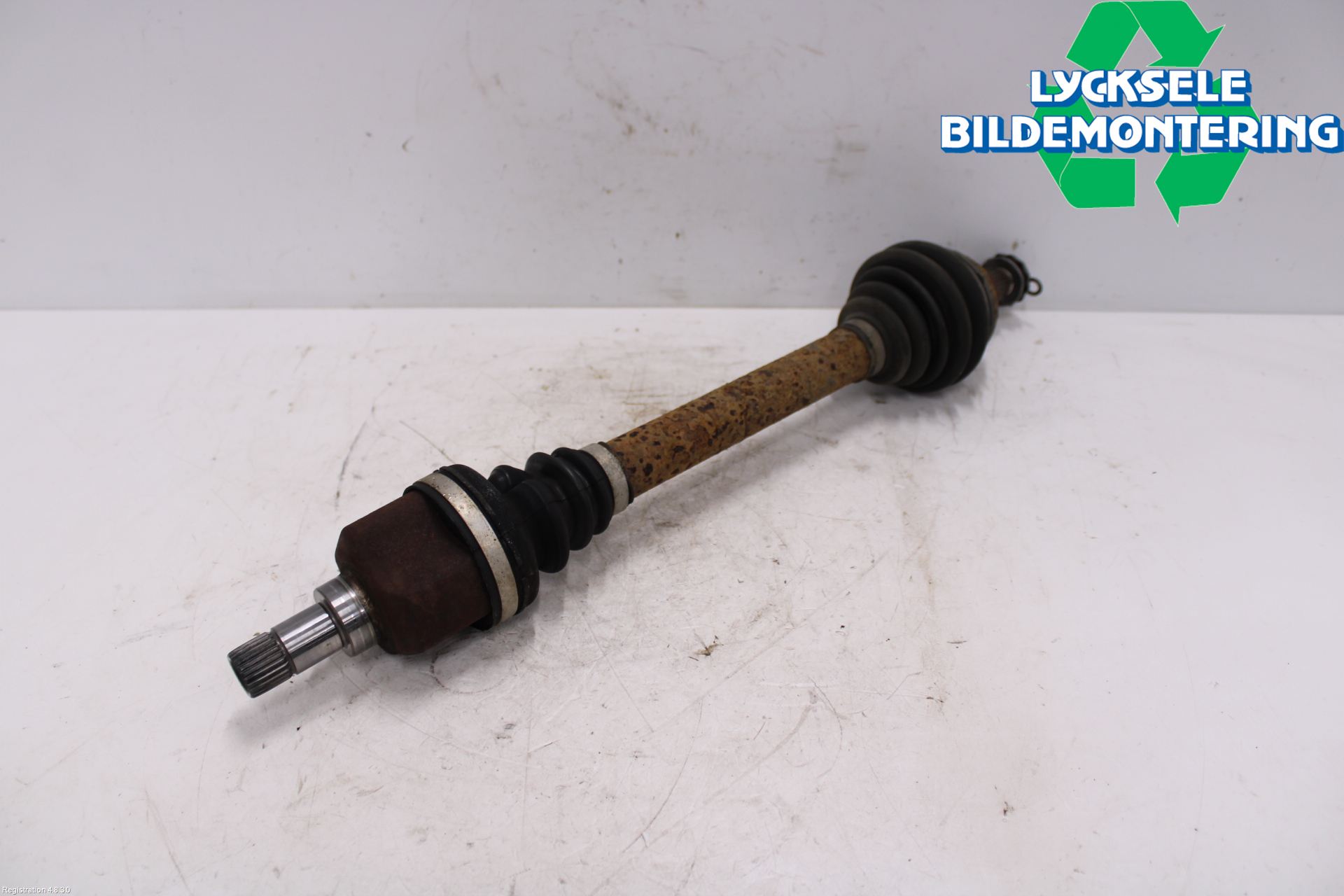 Peugeot 308 08-13 Drivaxel Fram Vänster