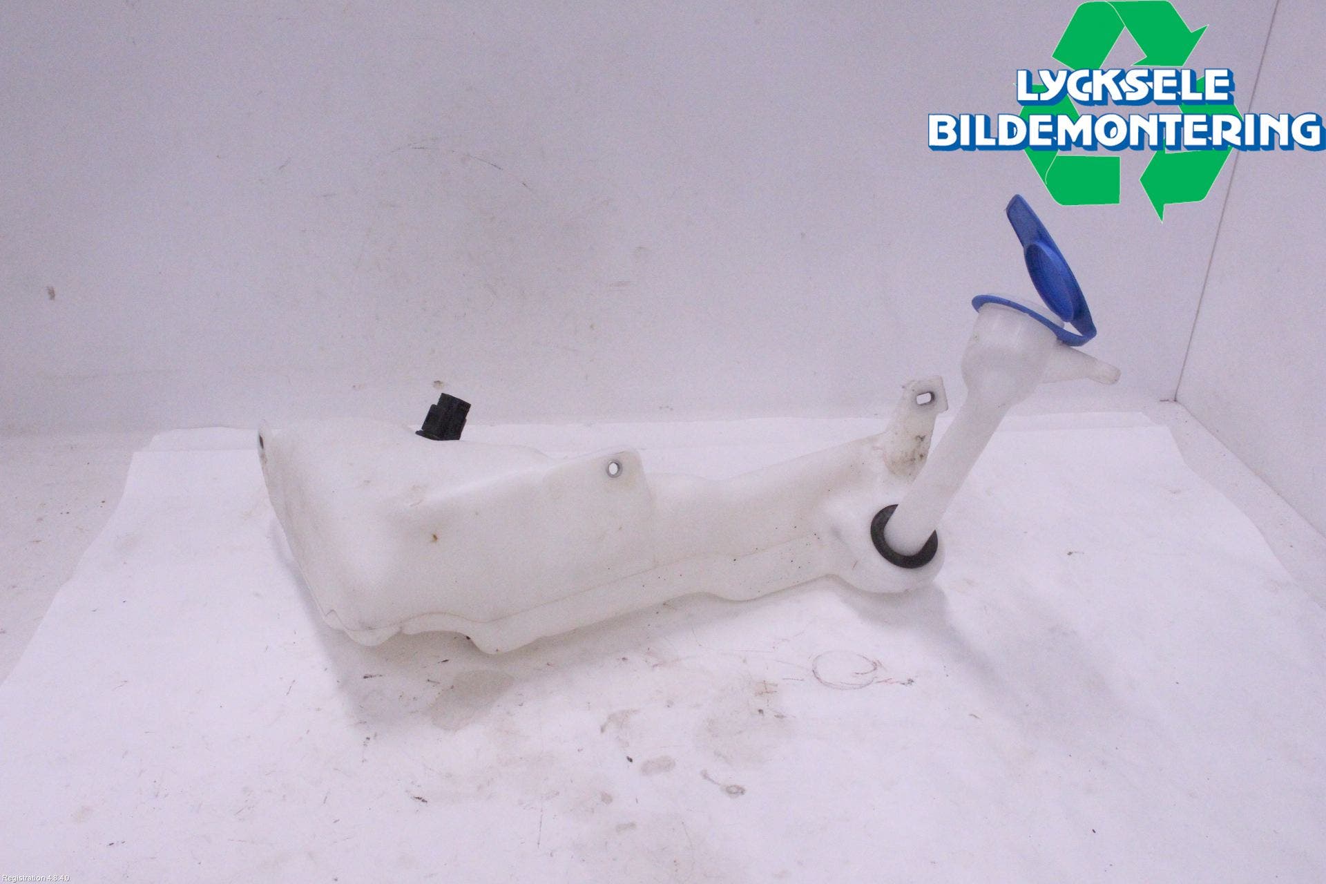 Volkswagen VW AMAROK 2H 10-22 Spolartank Vindruta-Strål