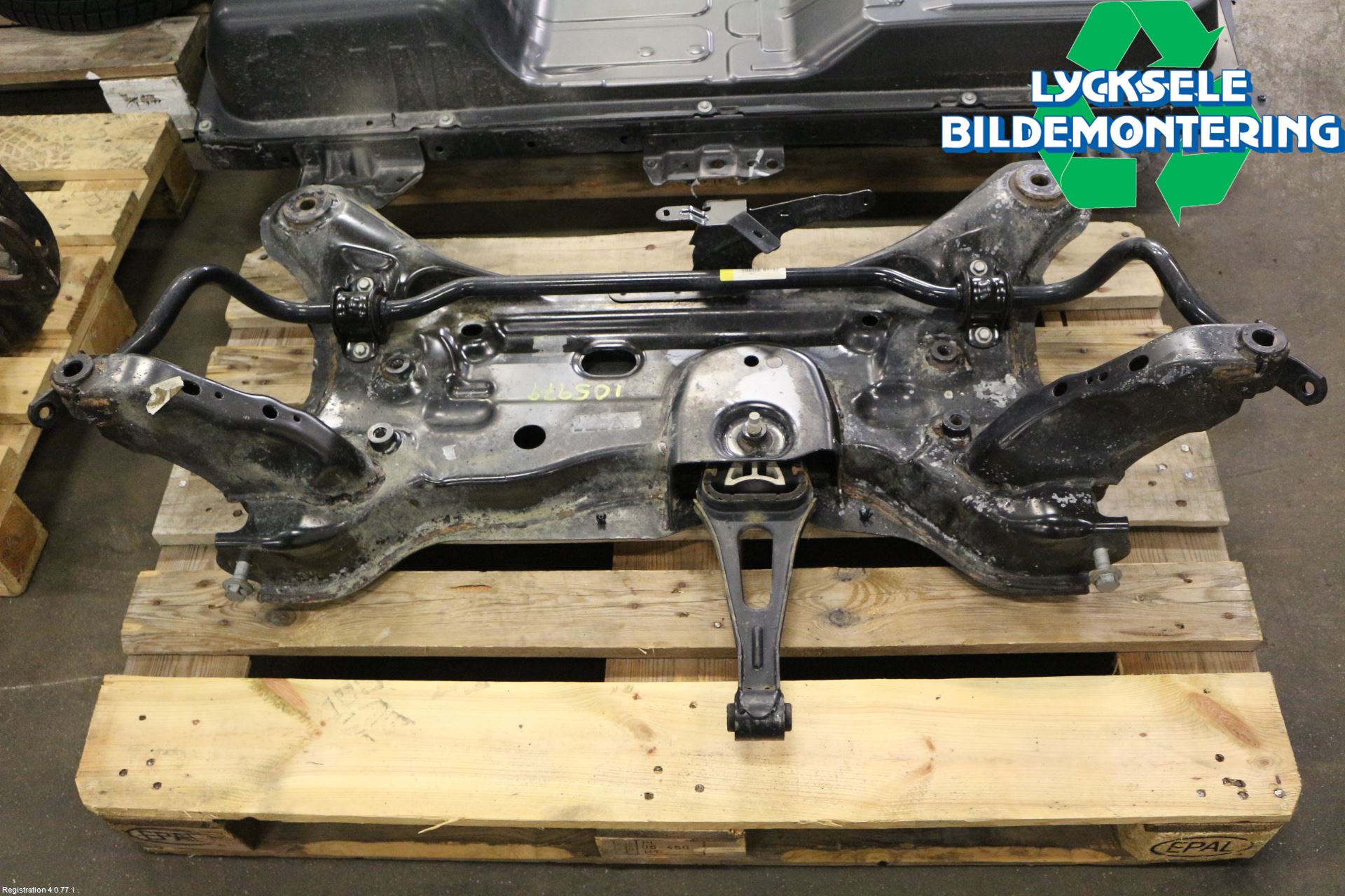 Ford TRANSIT/TOURNEO COURIER 13-23 Framvagnsbalk